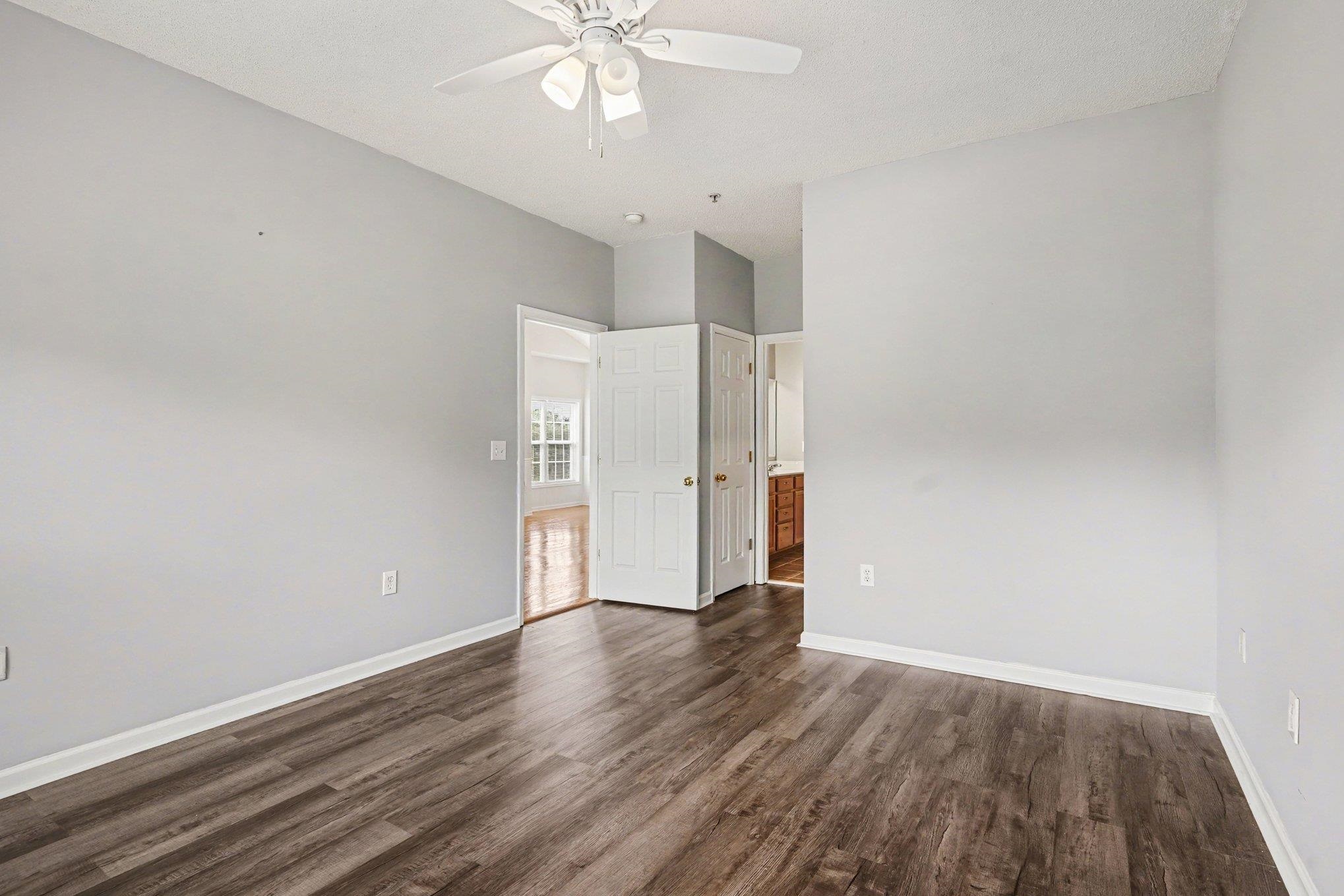 5864 Longwood Dr. Property Photo 26