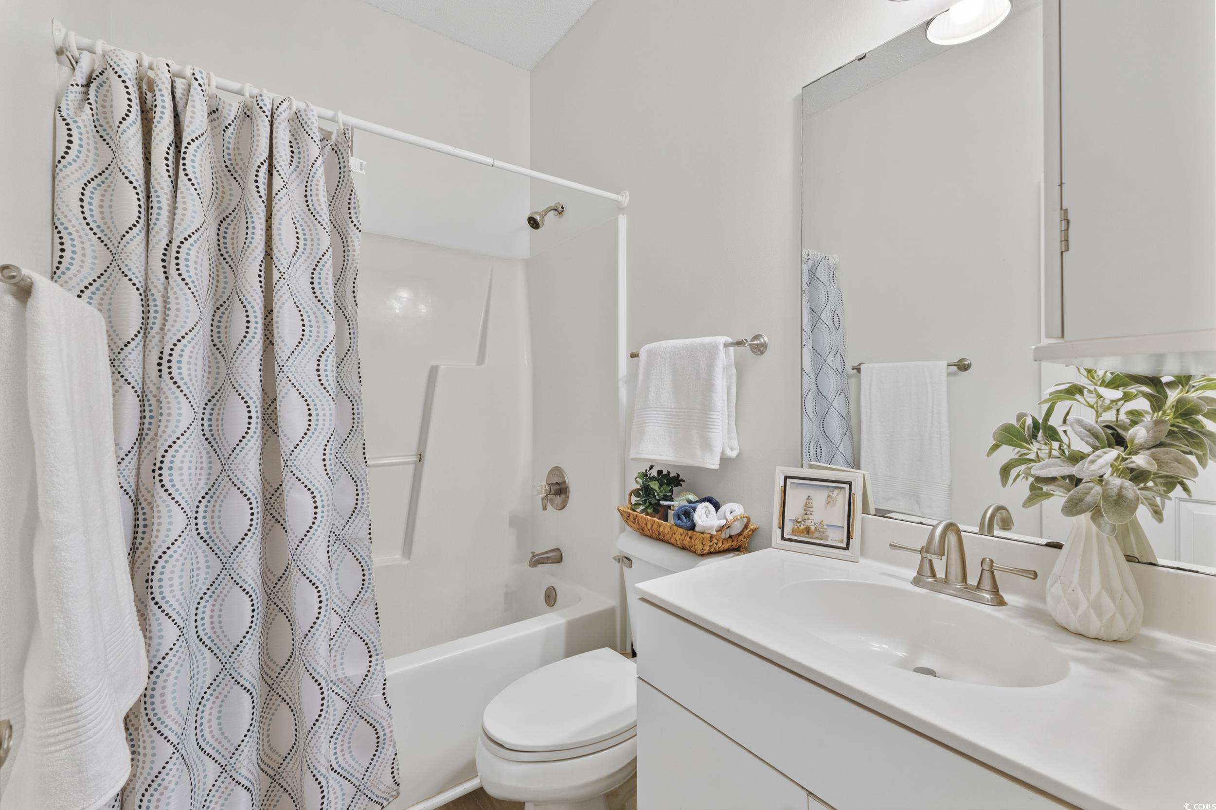 3915 Gladiola Ct. Property Photo 15
