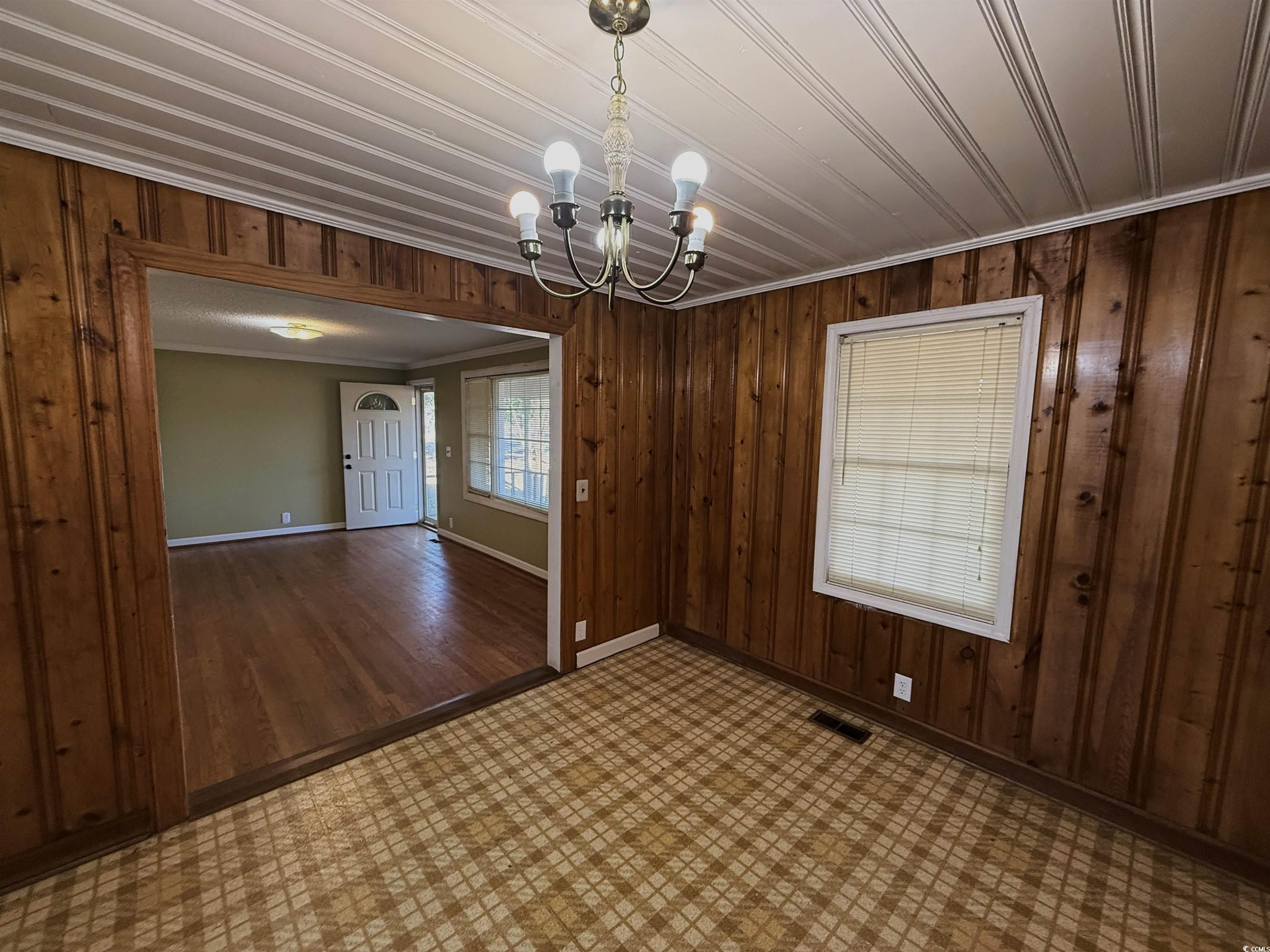 764 1st Oxtown Rd Property Photo 3