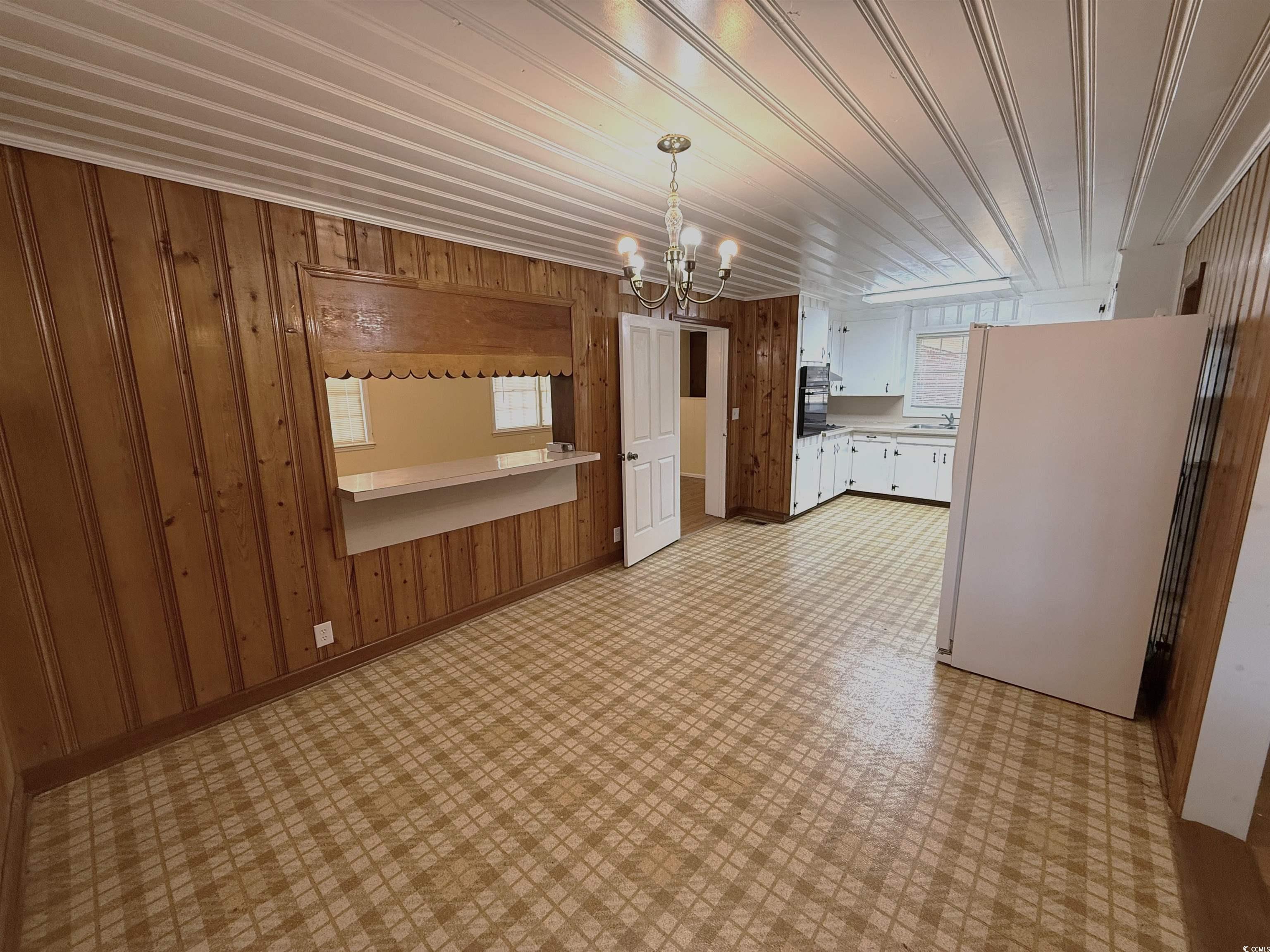 764 1st Oxtown Rd Property Photo 6
