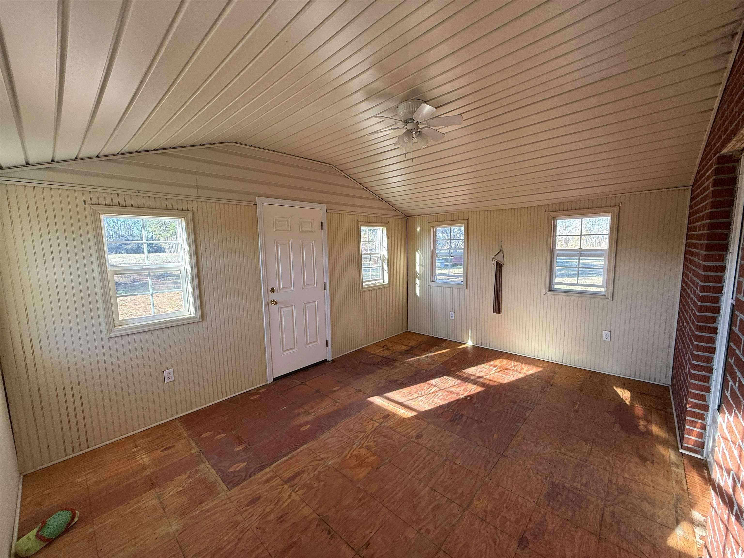 764 1st Oxtown Rd Property Photo 21