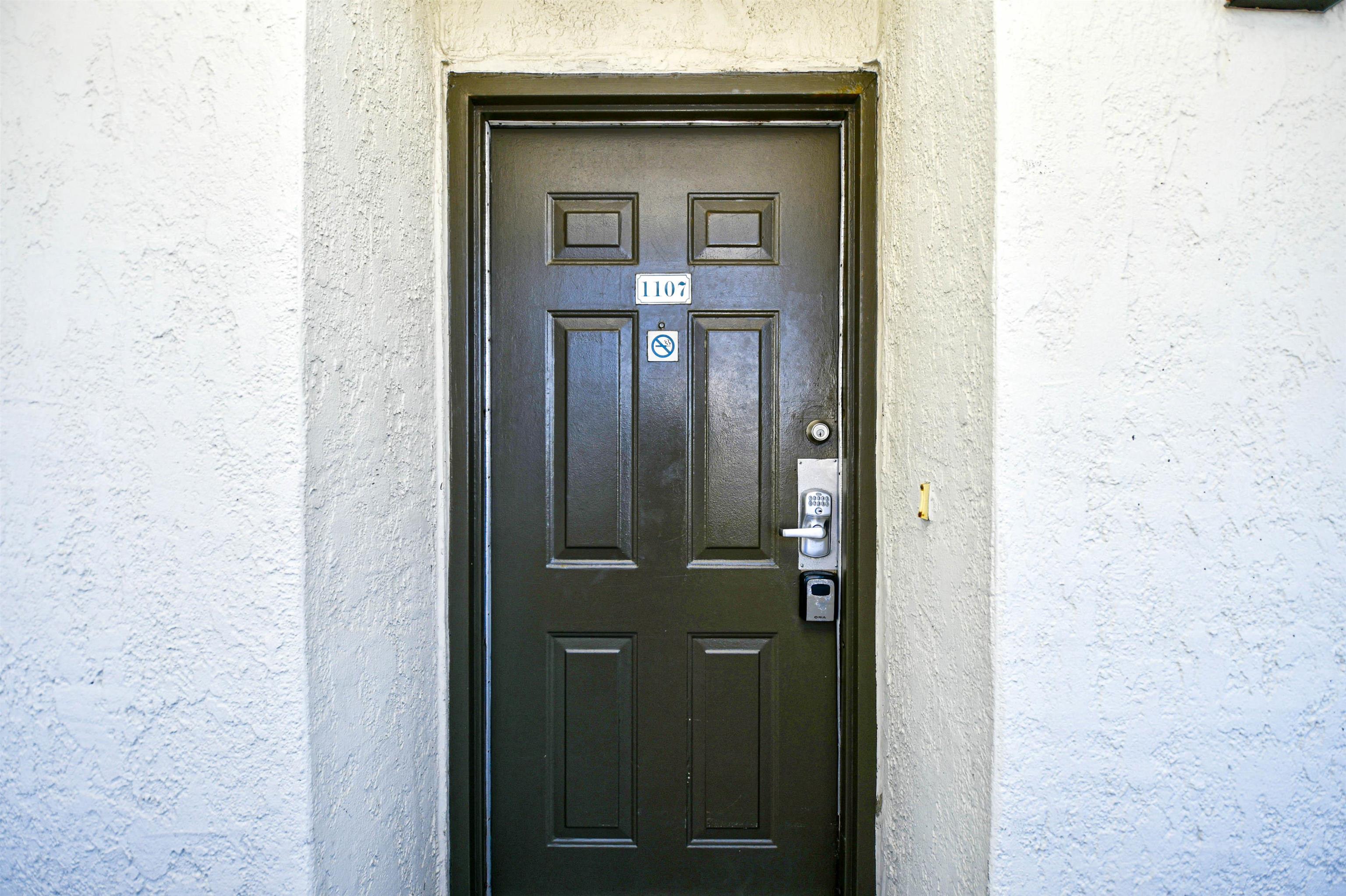 2310 N Ocean Blvd. Property Photo 3