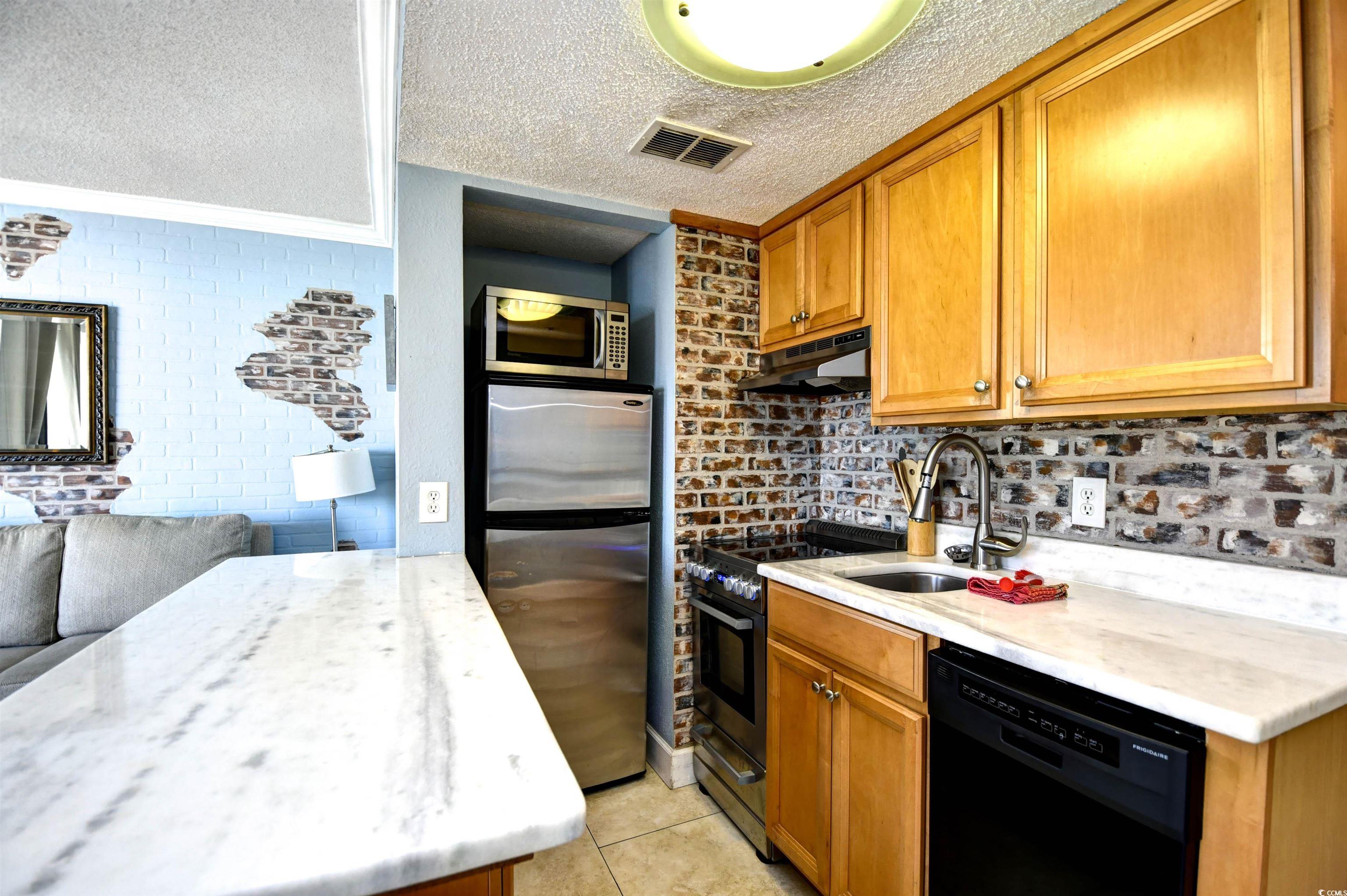 2310 N Ocean Blvd. Property Photo 11