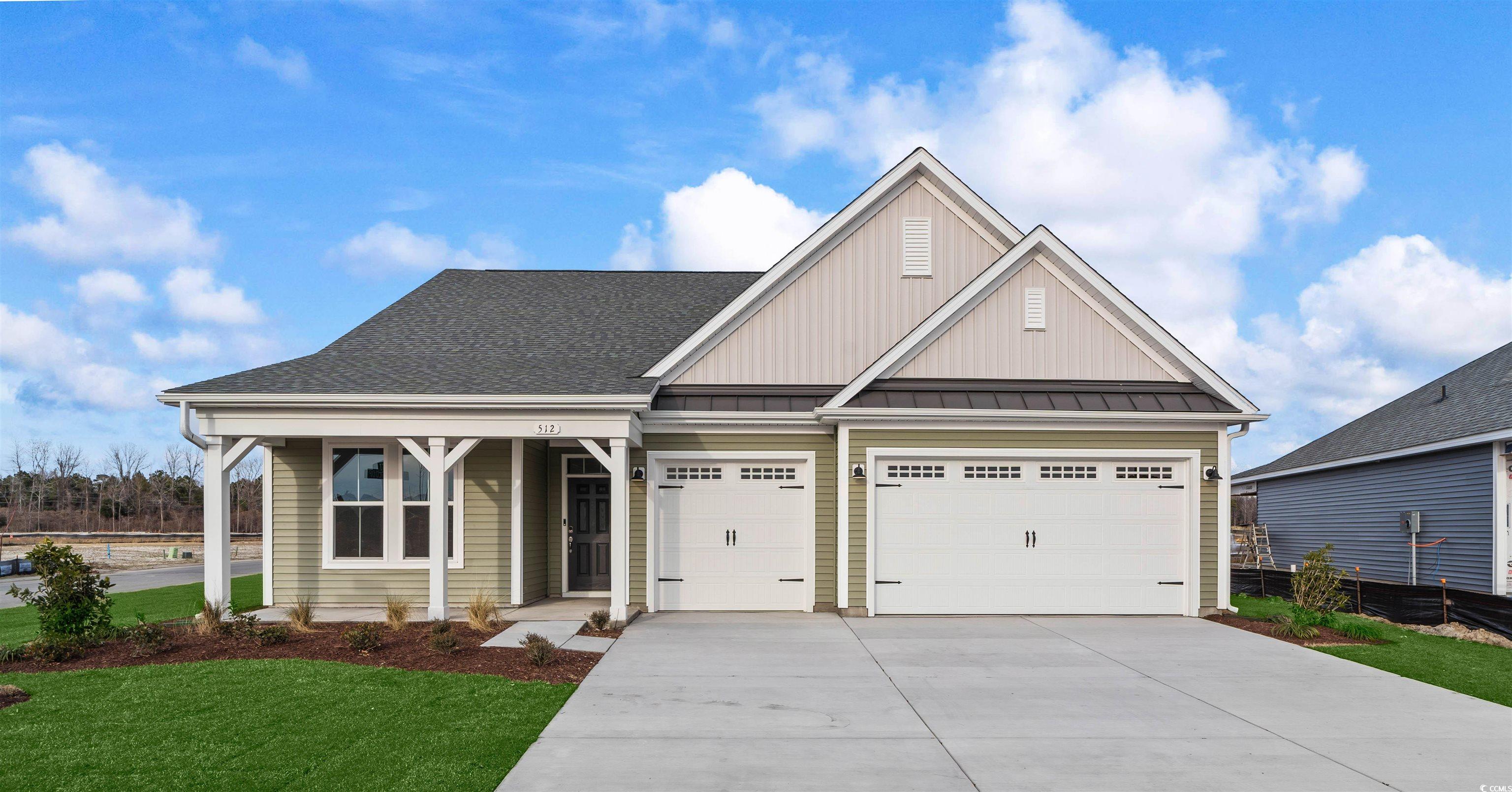 512 Banna Arch Loop Property Photo 1