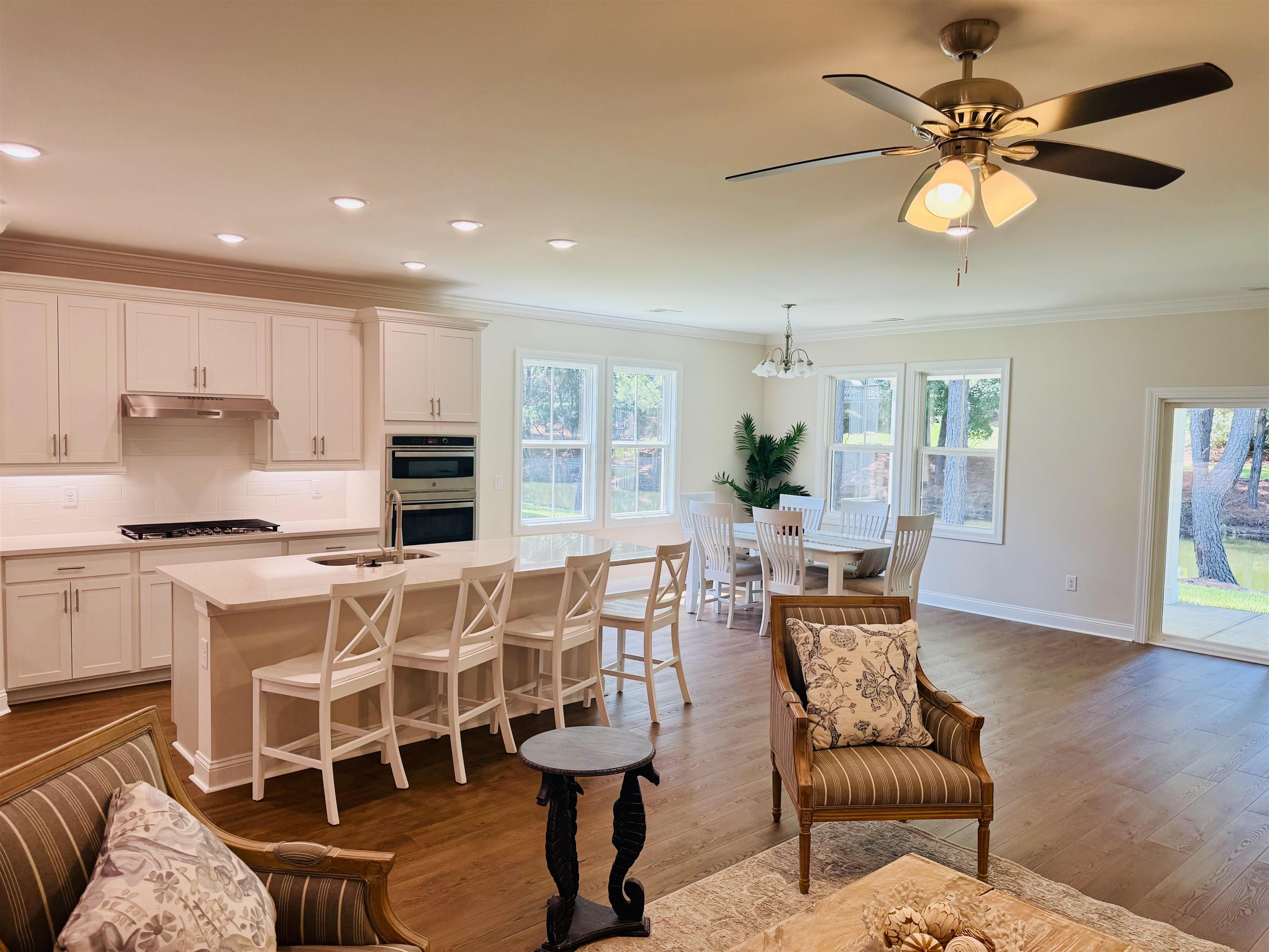 4020 Shorecrest Ct. Property Photo 4