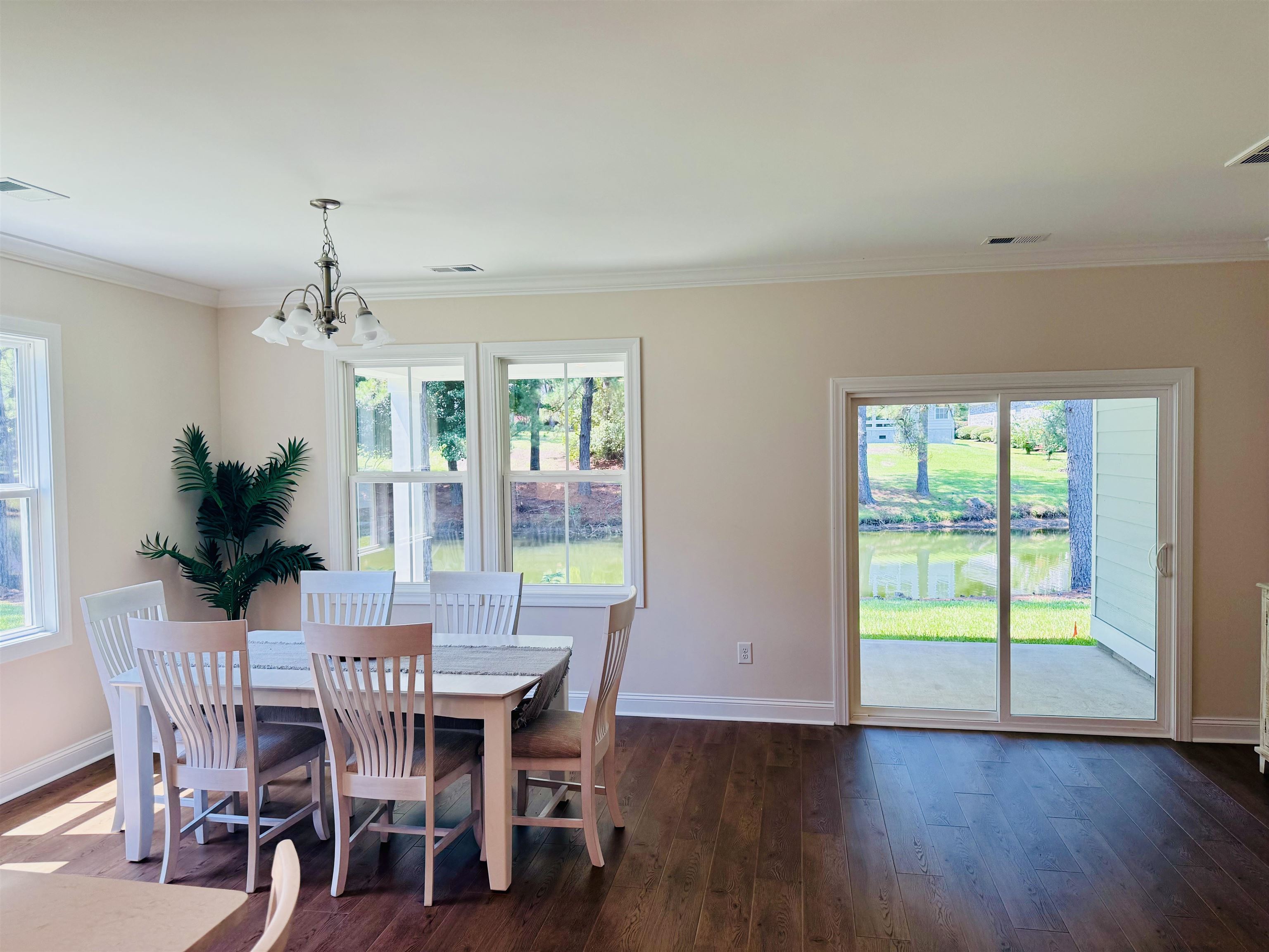 4020 Shorecrest Ct. Property Photo 6