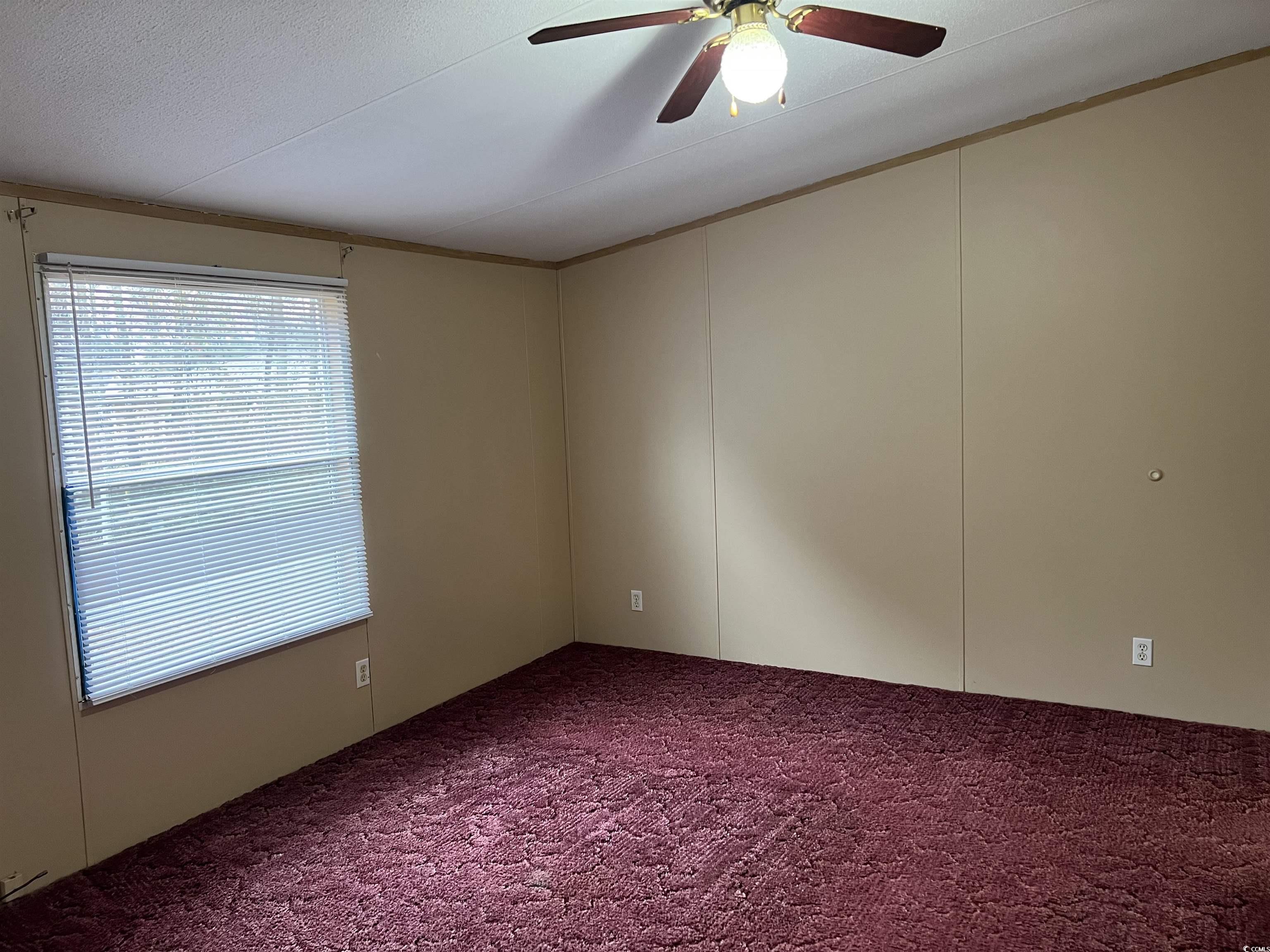 451 Sutton Dr. Property Photo 15
