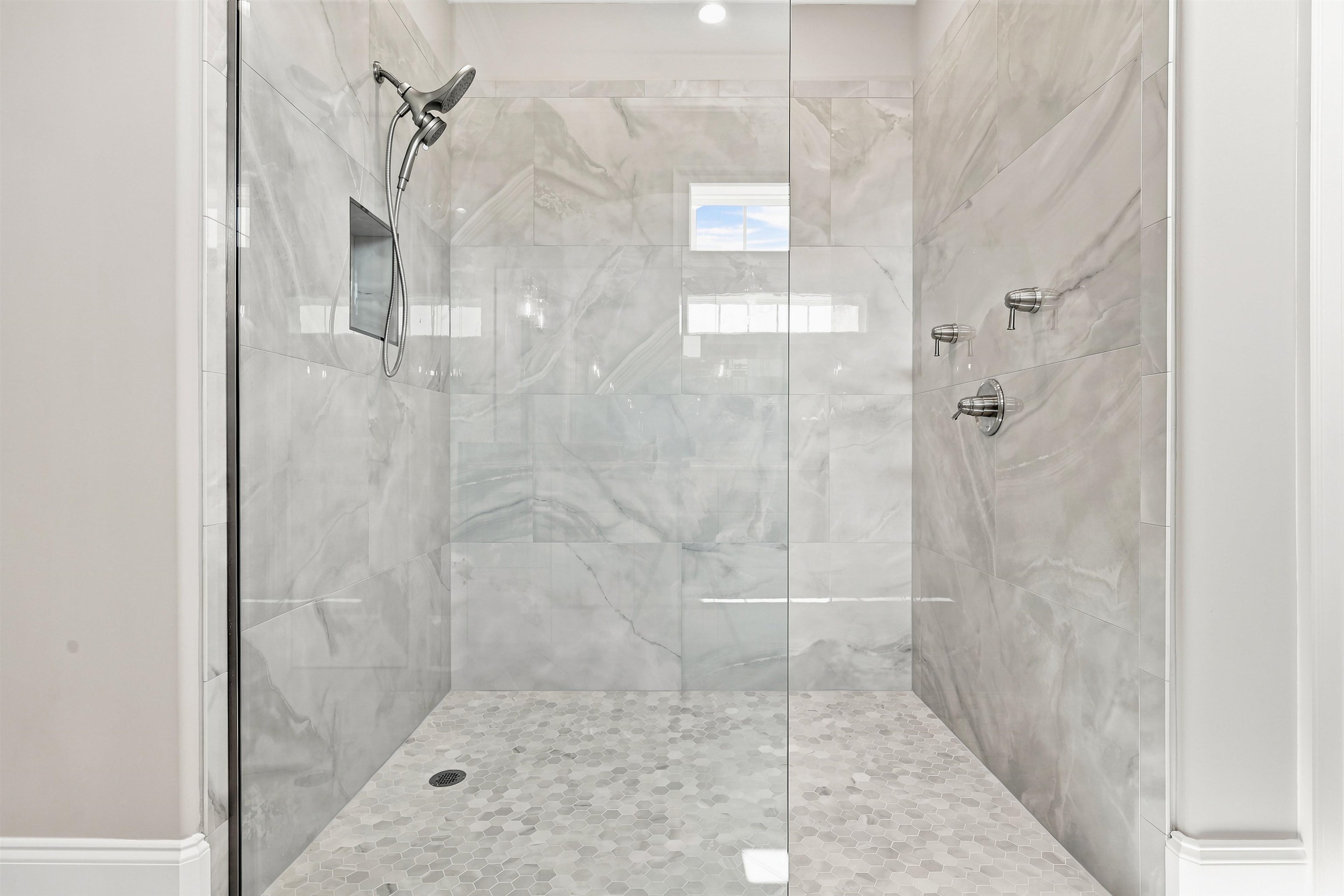 2104 Clematis Ct. Property Photo 11