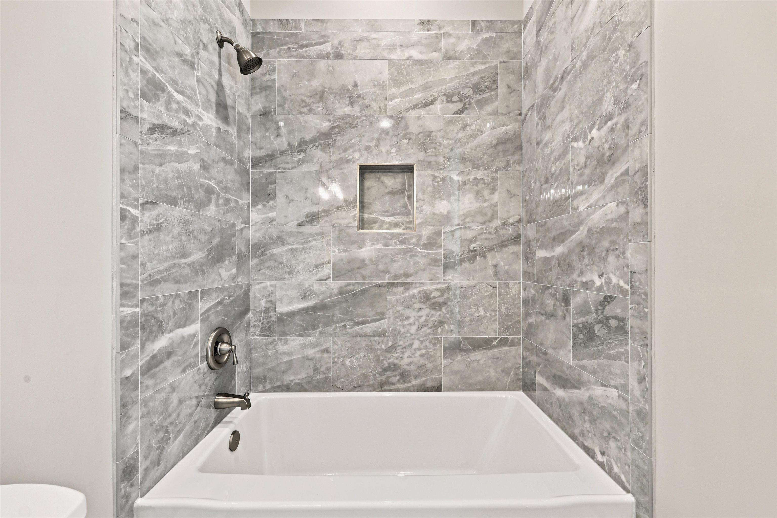 2104 Clematis Ct. Property Photo 17