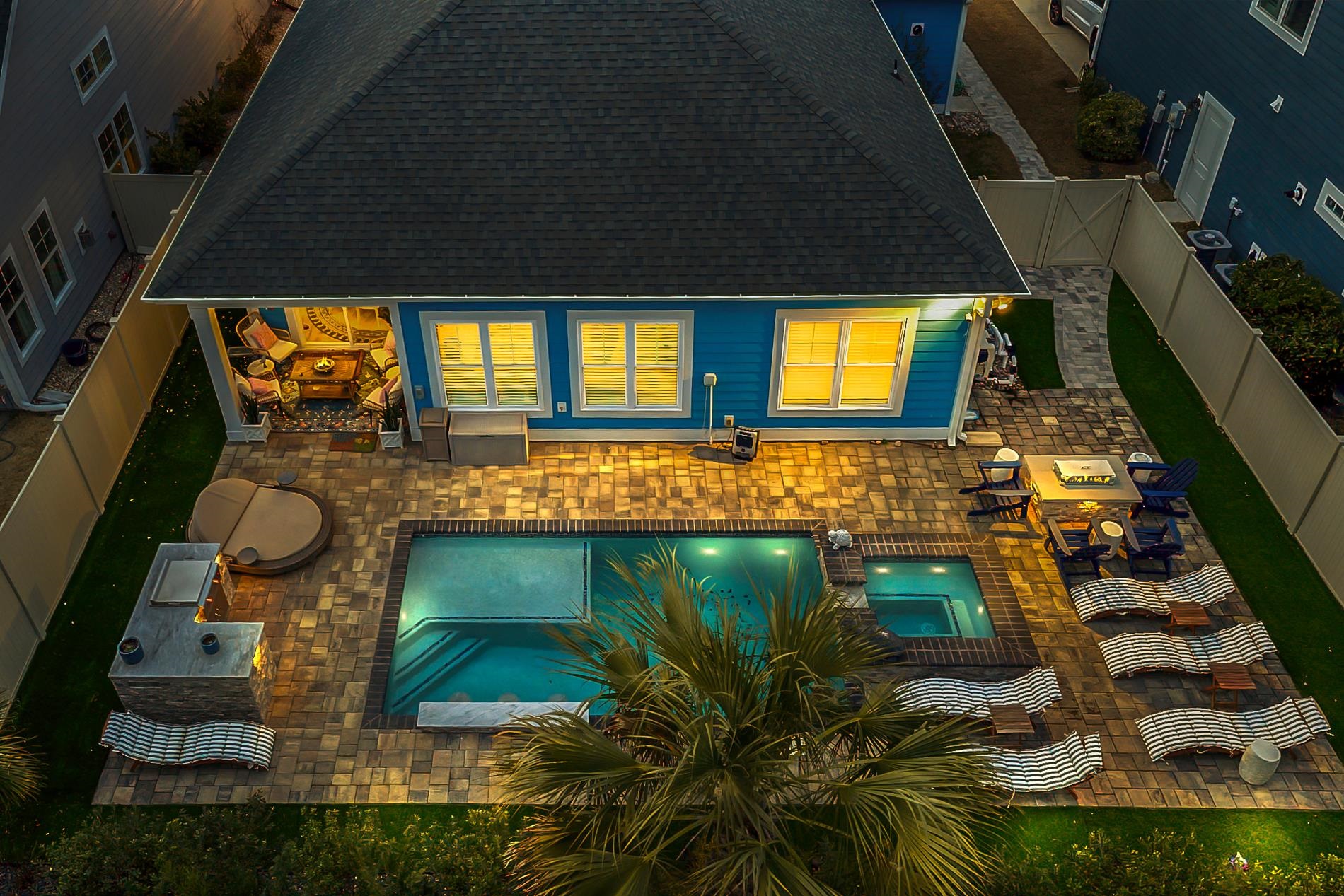 1300 Doubloon Dr. Property Photo 4