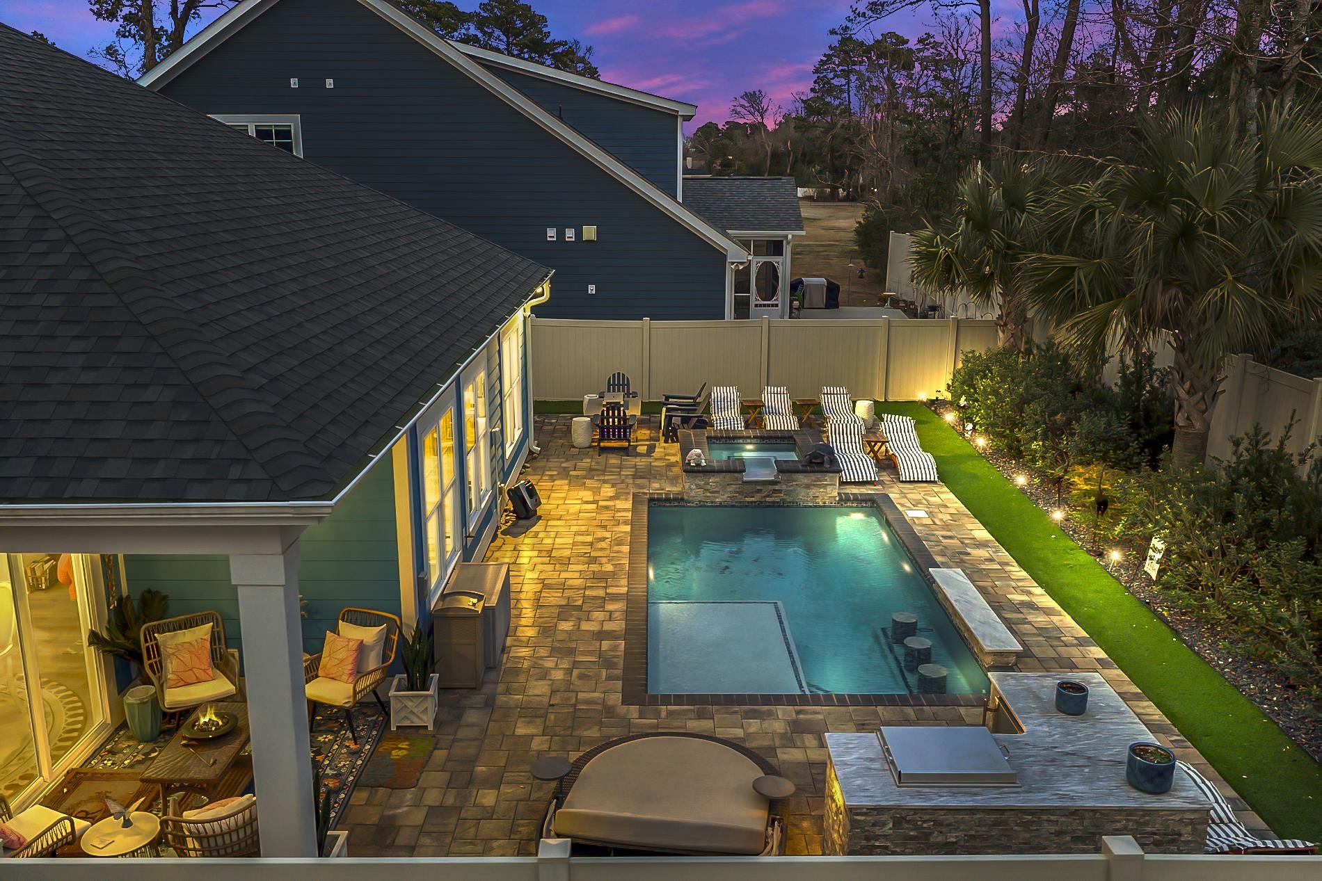 1300 Doubloon Dr. Property Photo 5