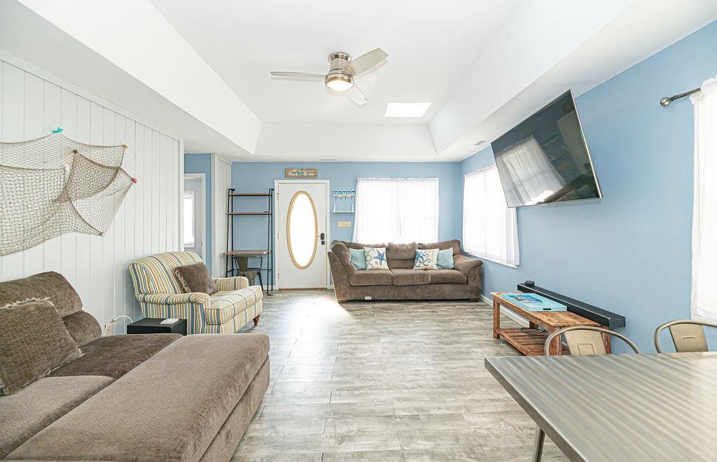 4714 Woodland St. Property Photo 6