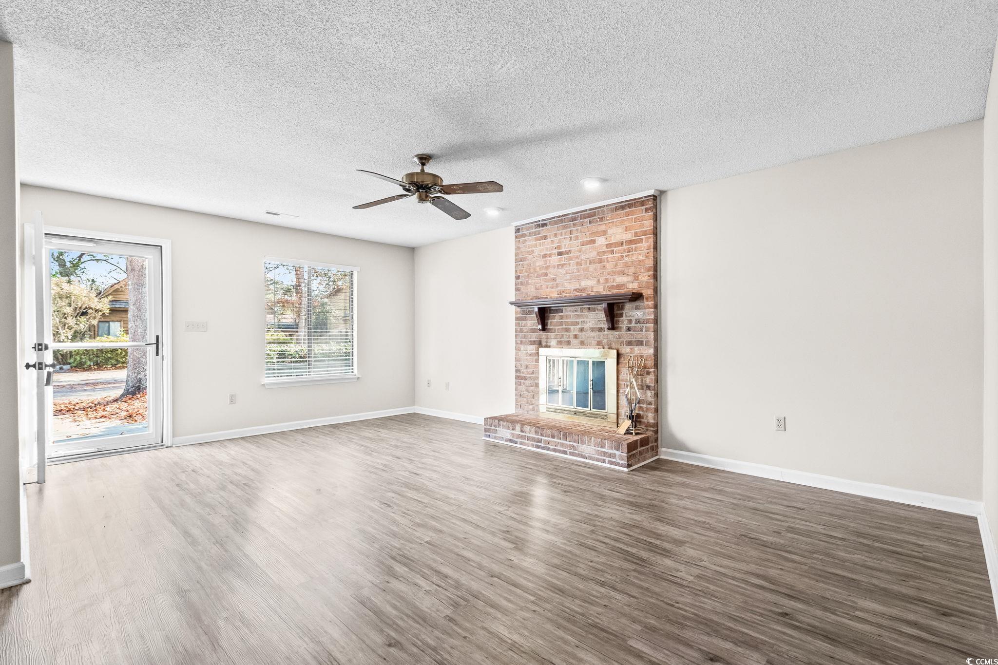 6536 Valene Ct. Property Photo 4