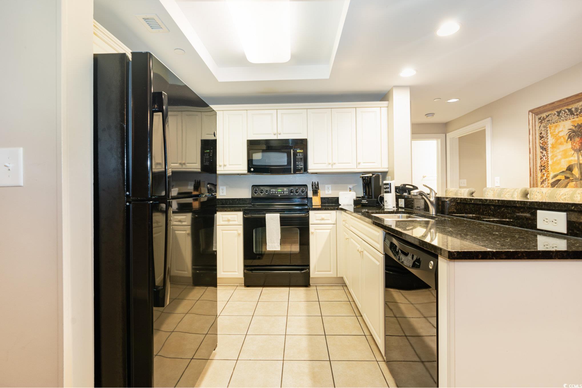 9994 Beach Club Dr. Property Photo 10