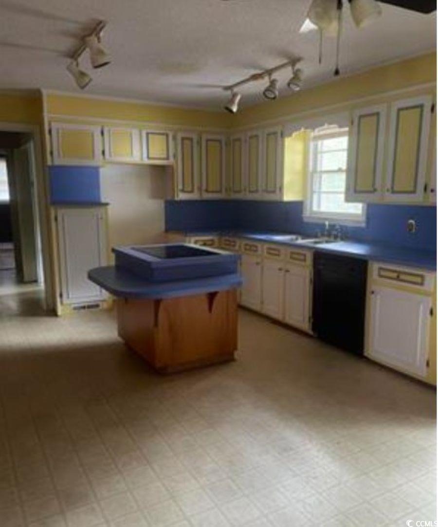 108 Swails St Property Photo 4