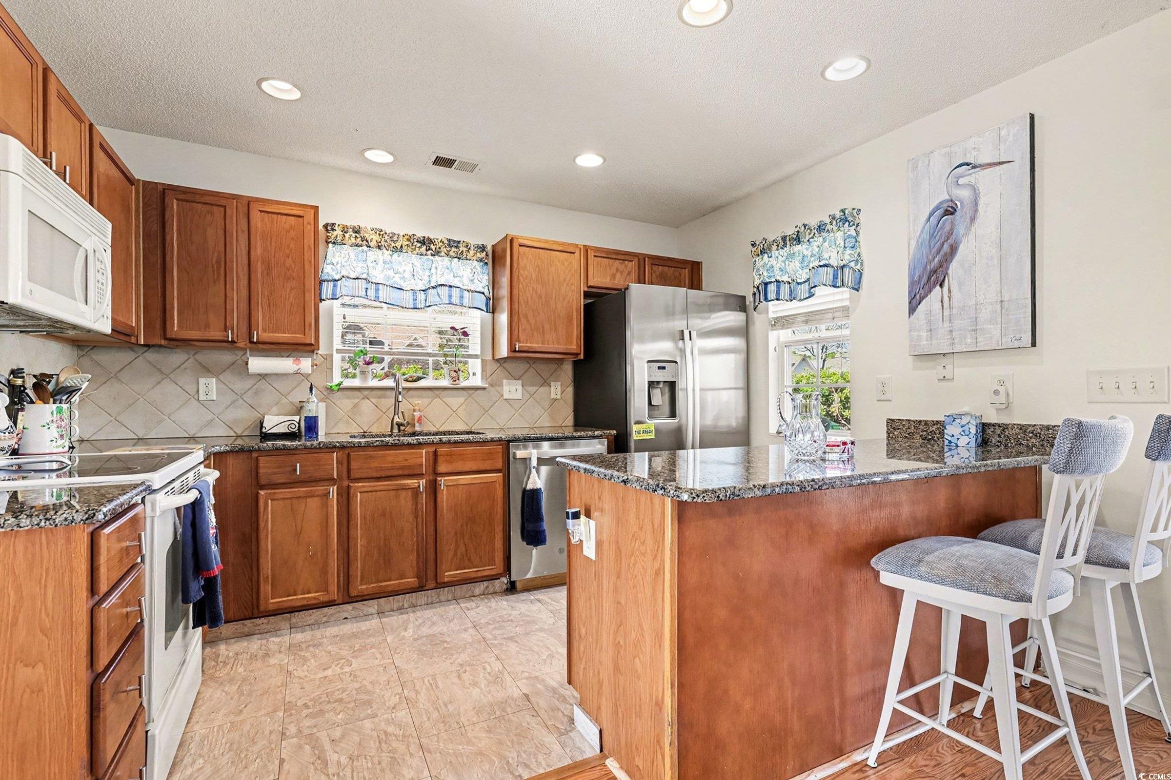 844 Sheridan Rd. Property Photo 3