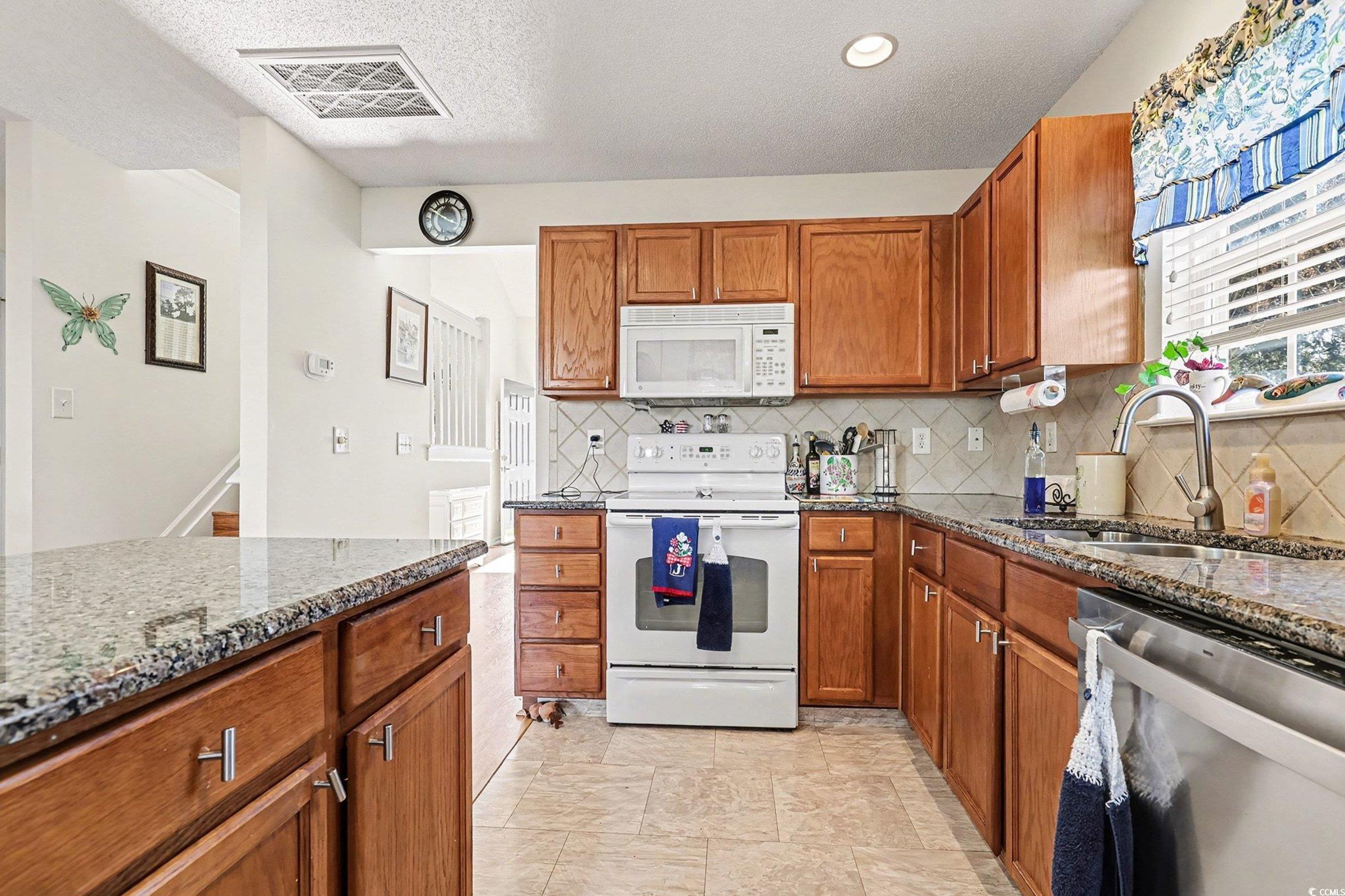 844 Sheridan Rd. Property Photo 10
