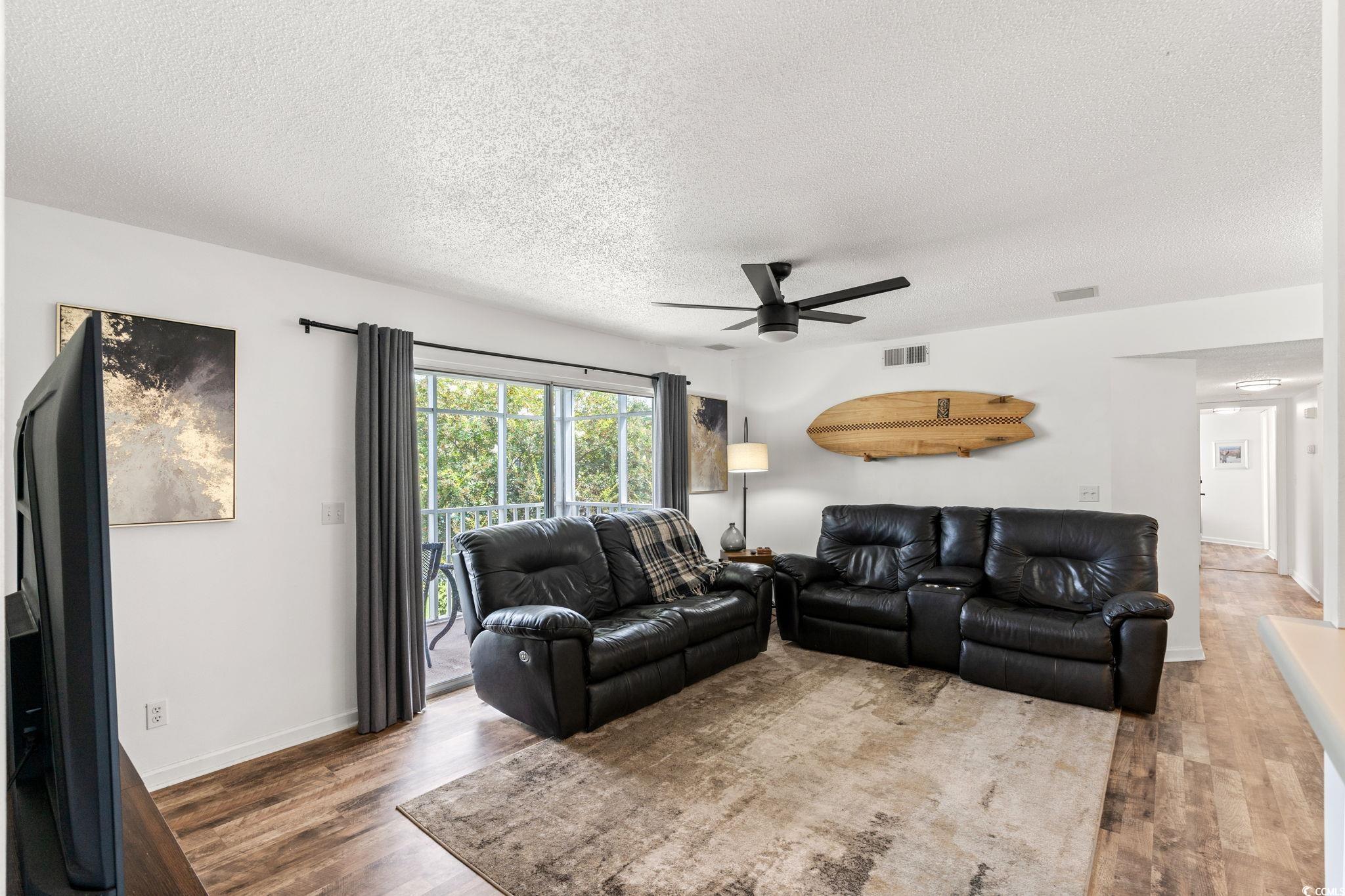 8862 Duck View Dr. Property Photo 8