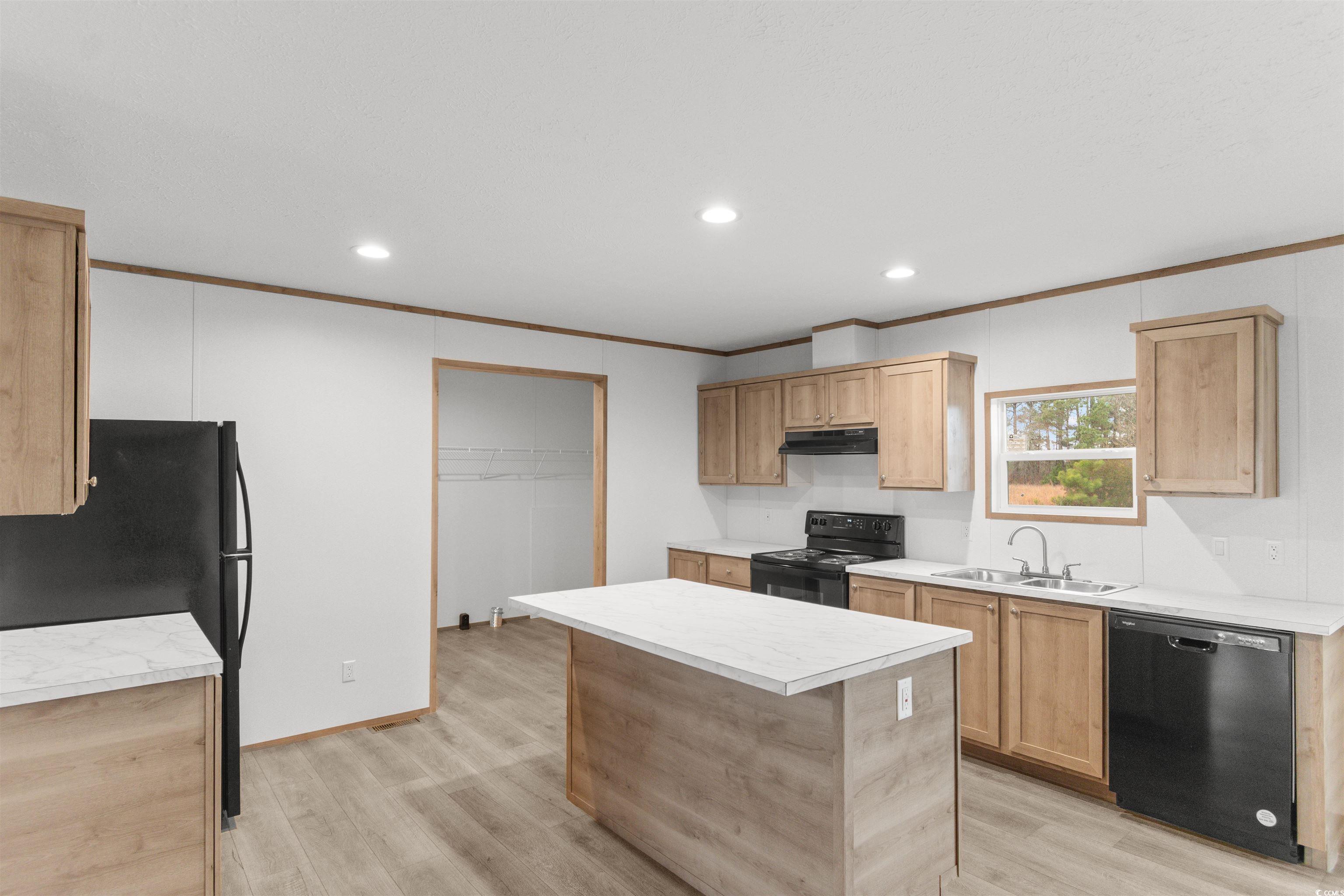 6613 Strickland Rd. Property Photo 9