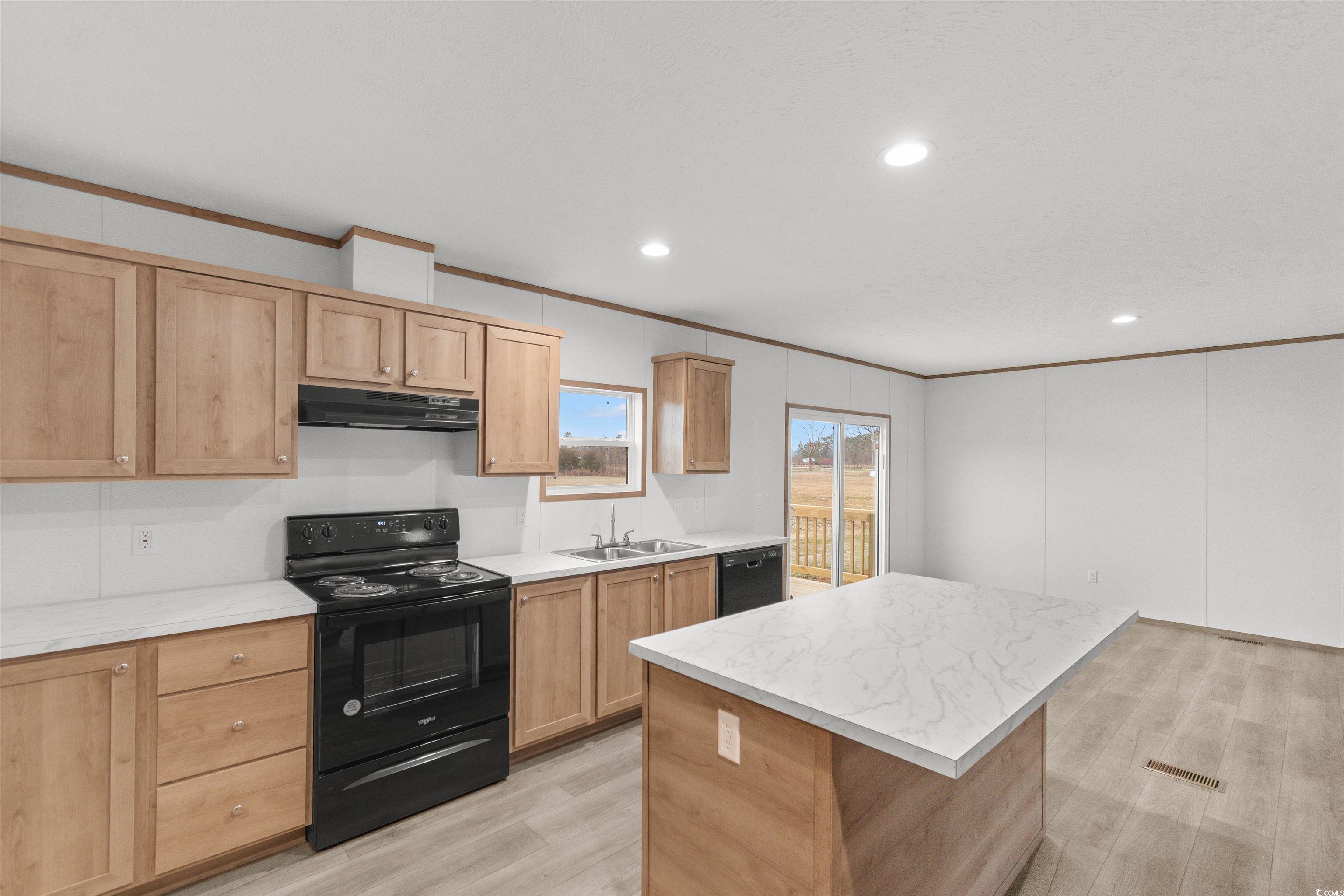 6613 Strickland Rd. Property Photo 10