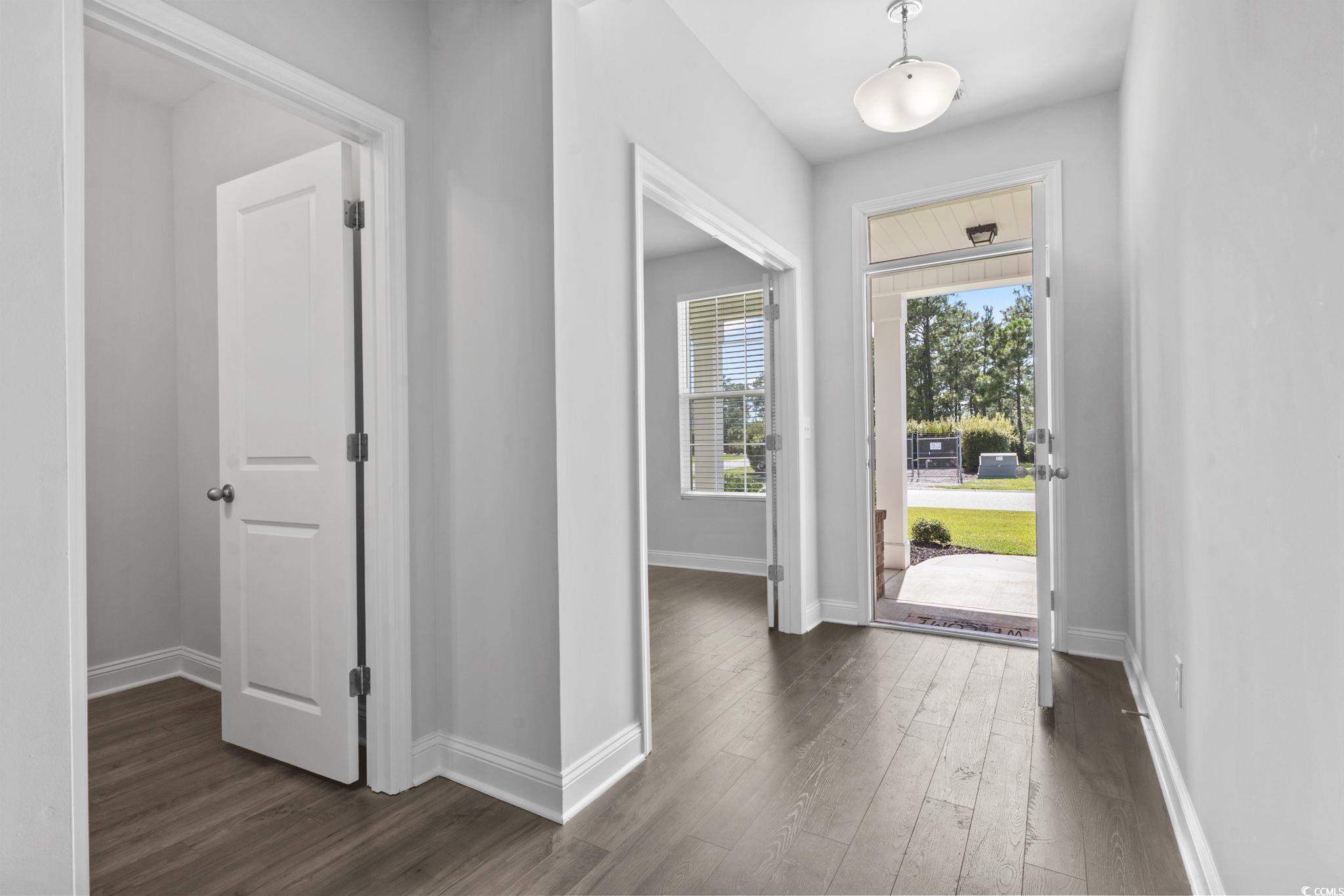 225 Astoria Park Loop Property Photo 5