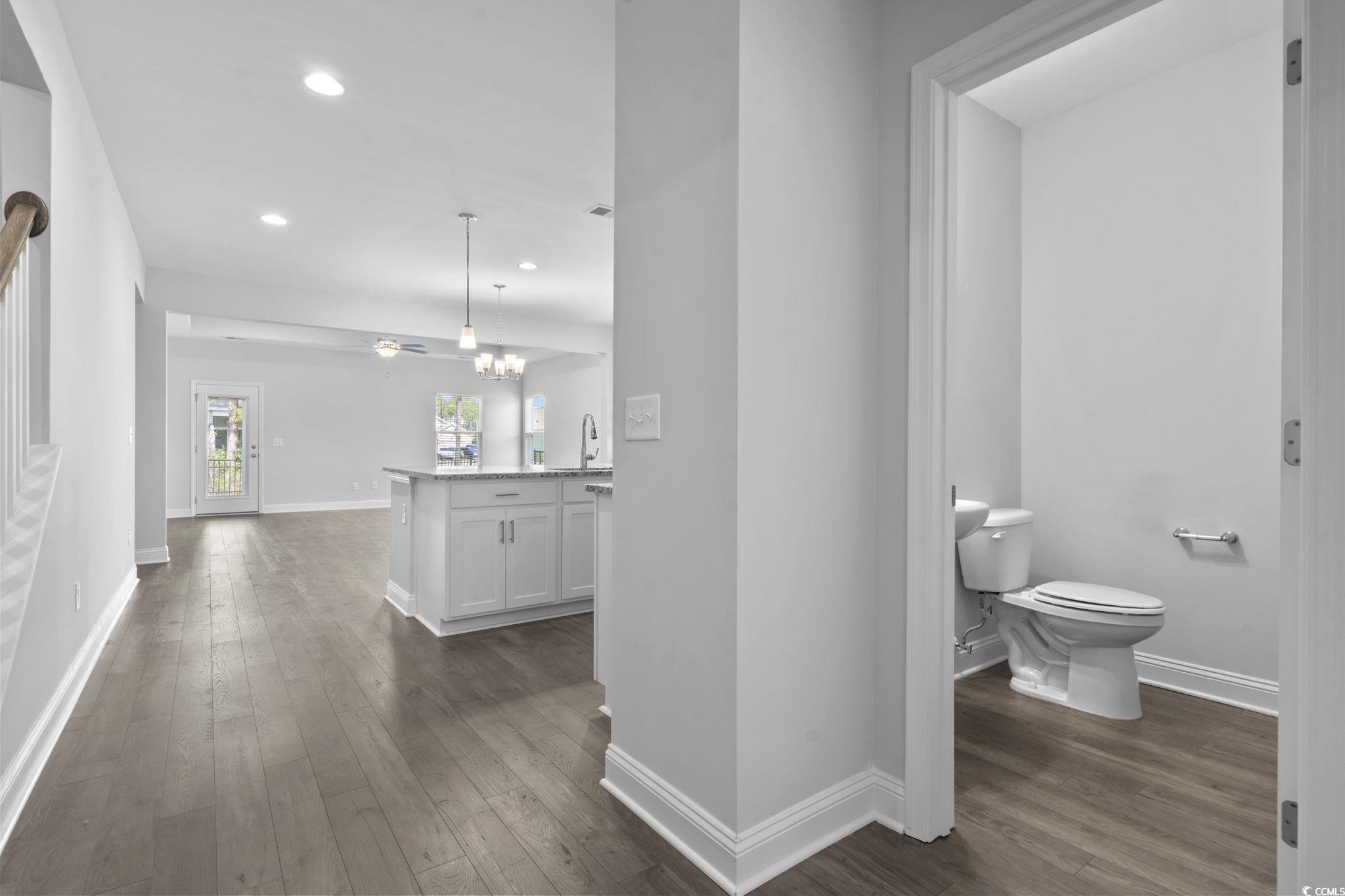 225 Astoria Park Loop Property Photo 16