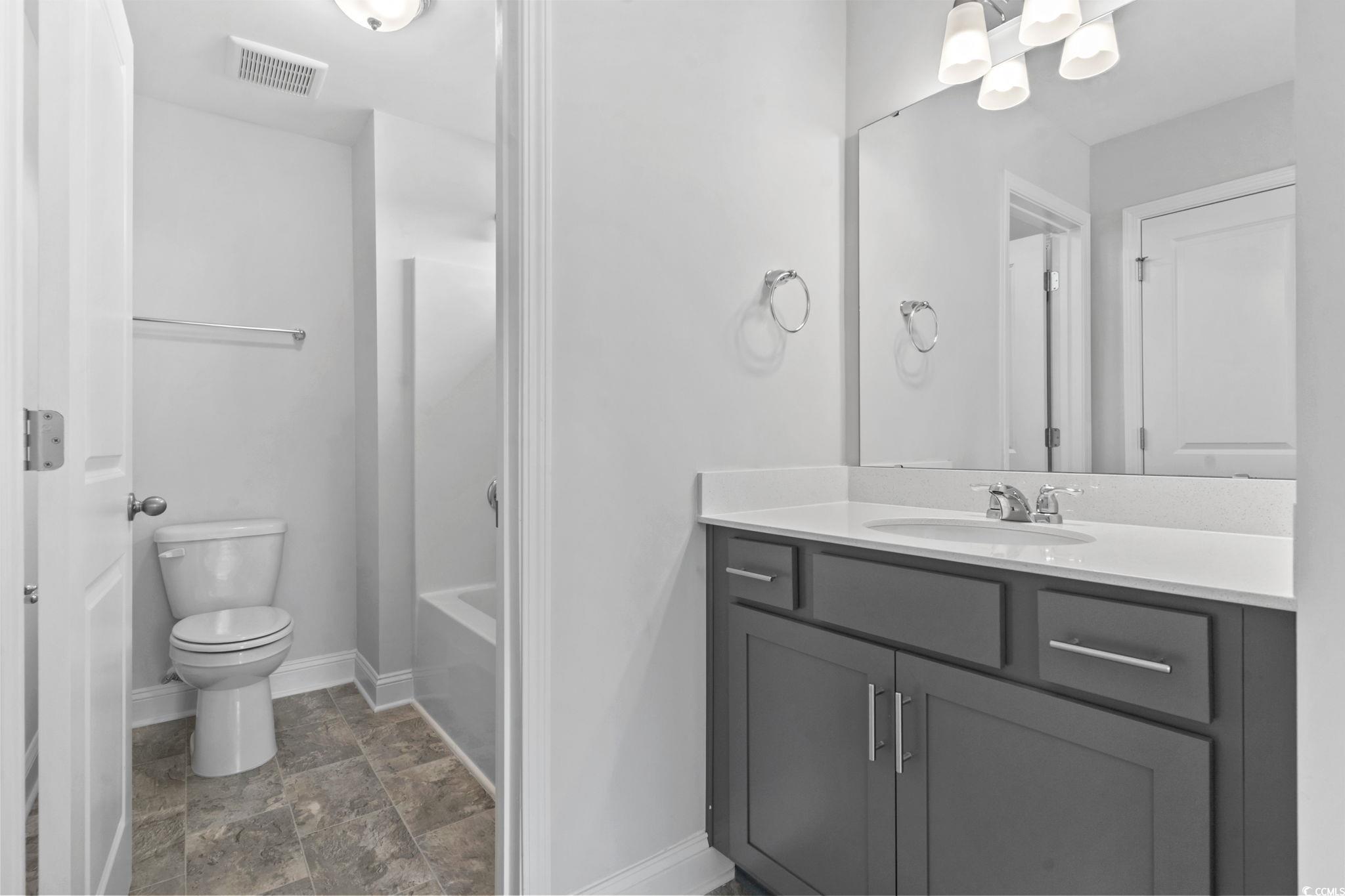 225 Astoria Park Loop Property Photo 30