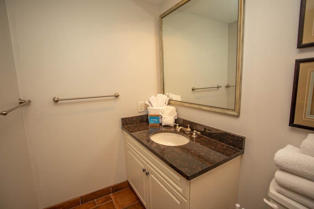 100 North Beach Blvd. Property Photo 8