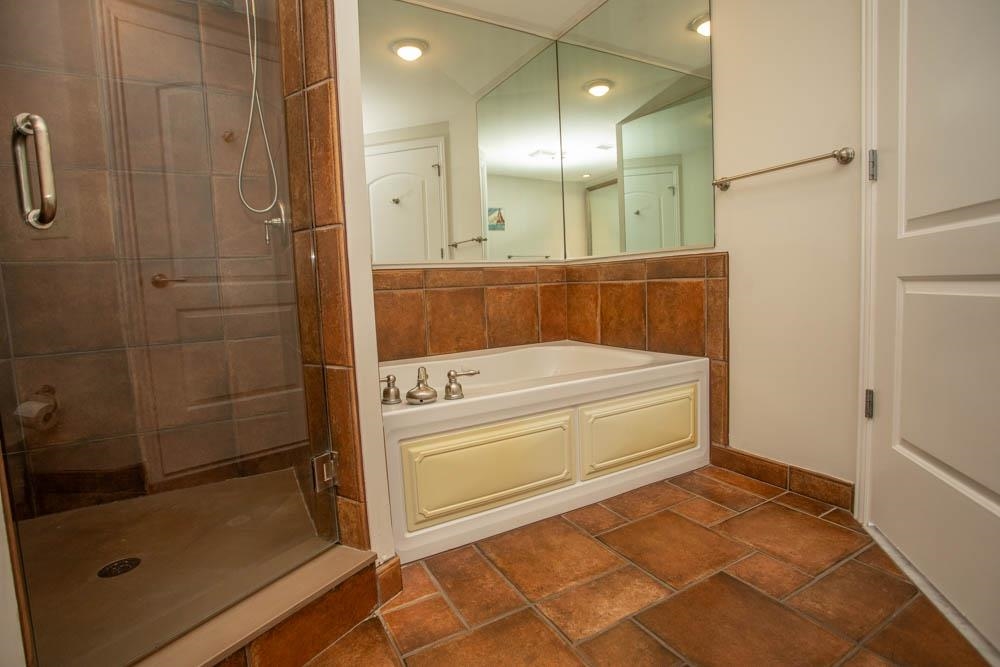 100 North Beach Blvd. Property Photo 35