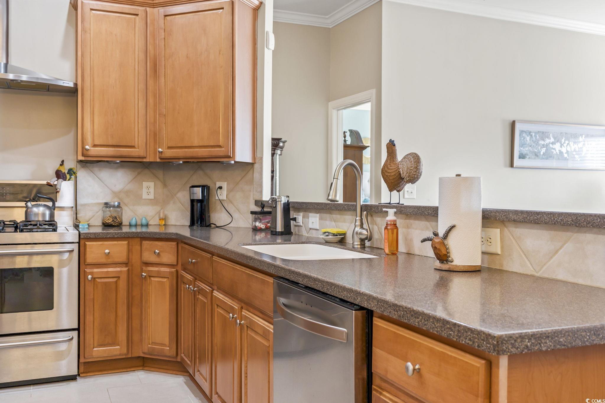 605 Tattlesbury Dr. Property Photo 10