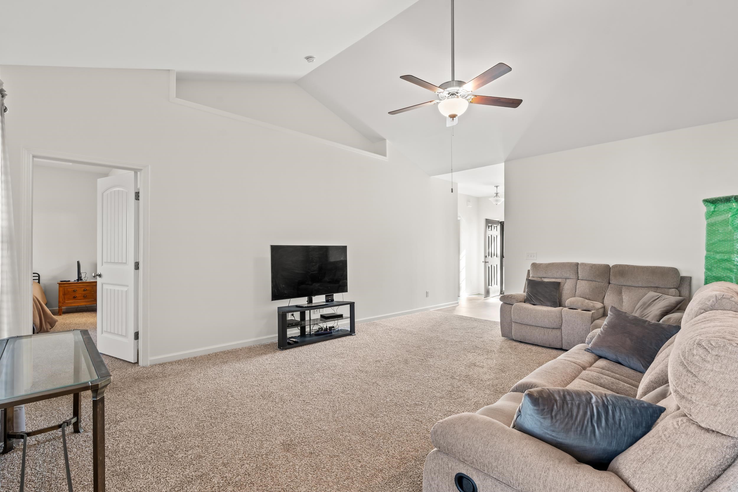 101 Palm Terrace Loop Property Photo 4