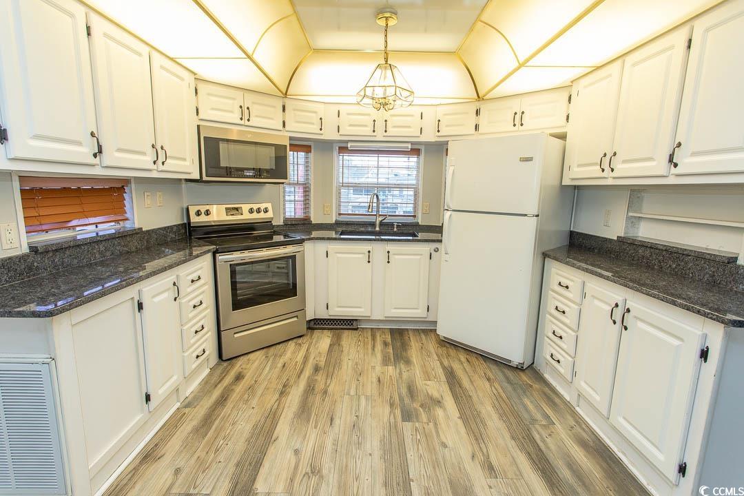 5400 Little River Neck Rd. Property Photo 8