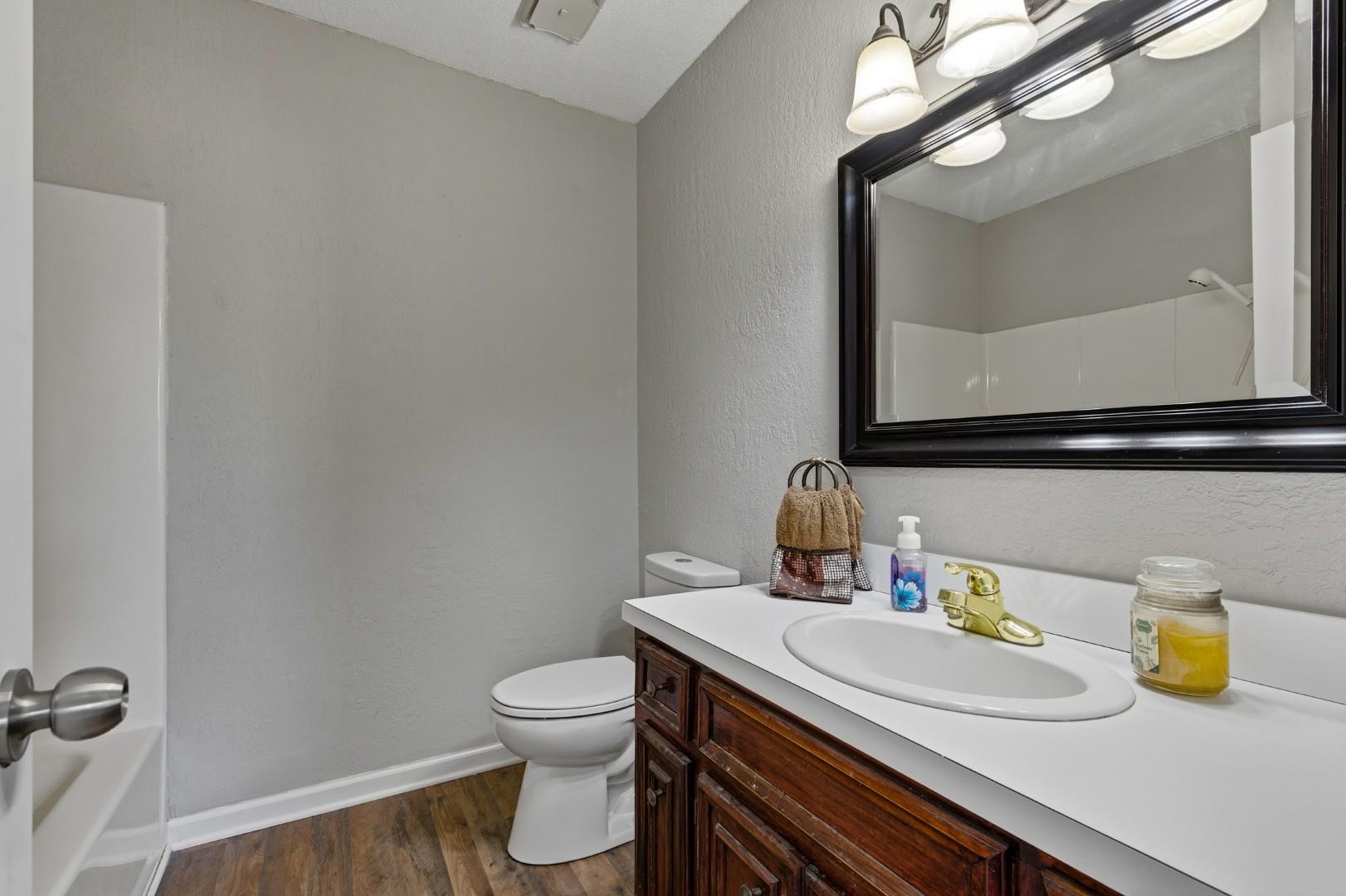 305 Watson St. Property Photo 16
