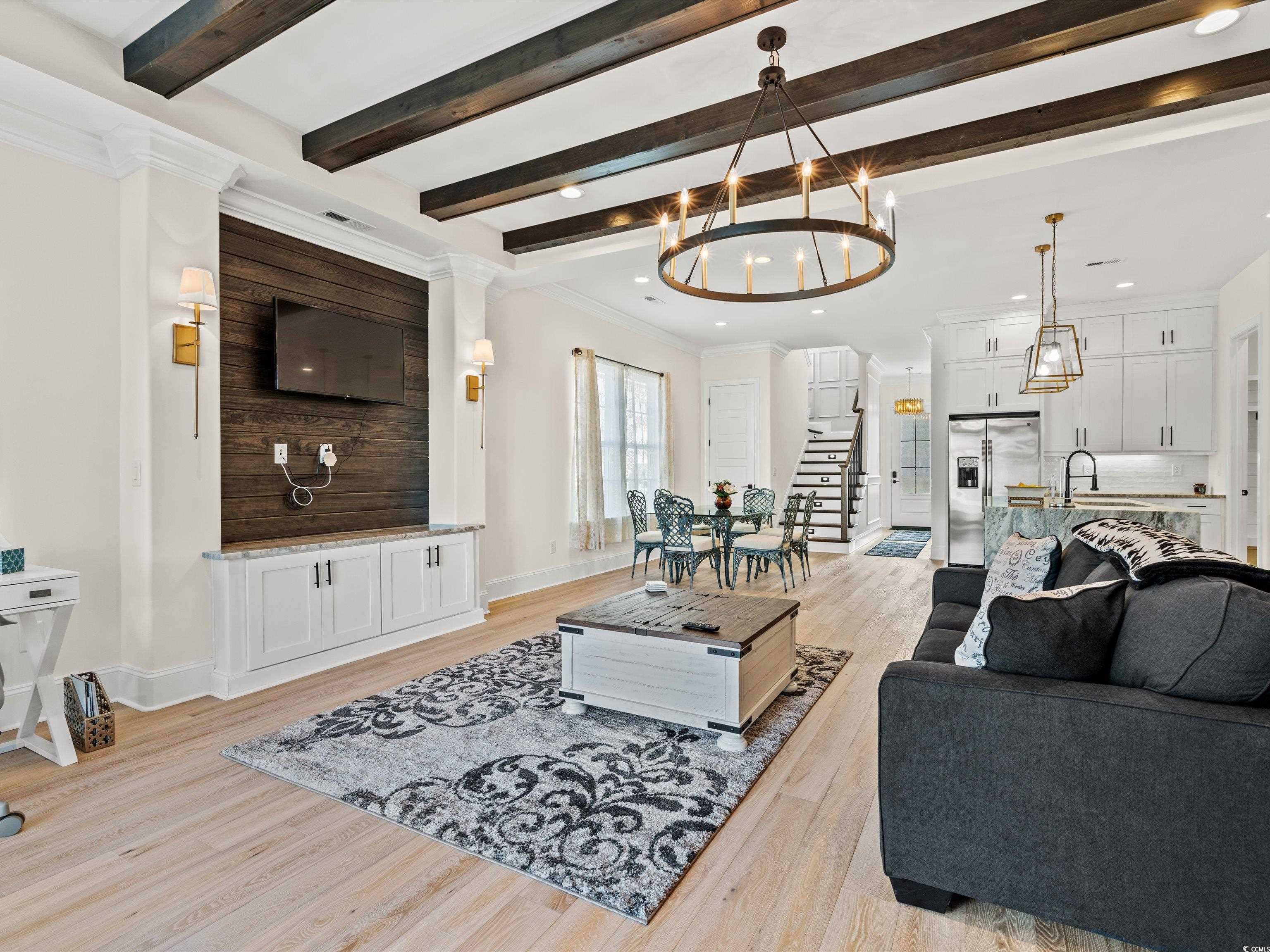 6723 Ocean Breeze Loop Property Photo 6