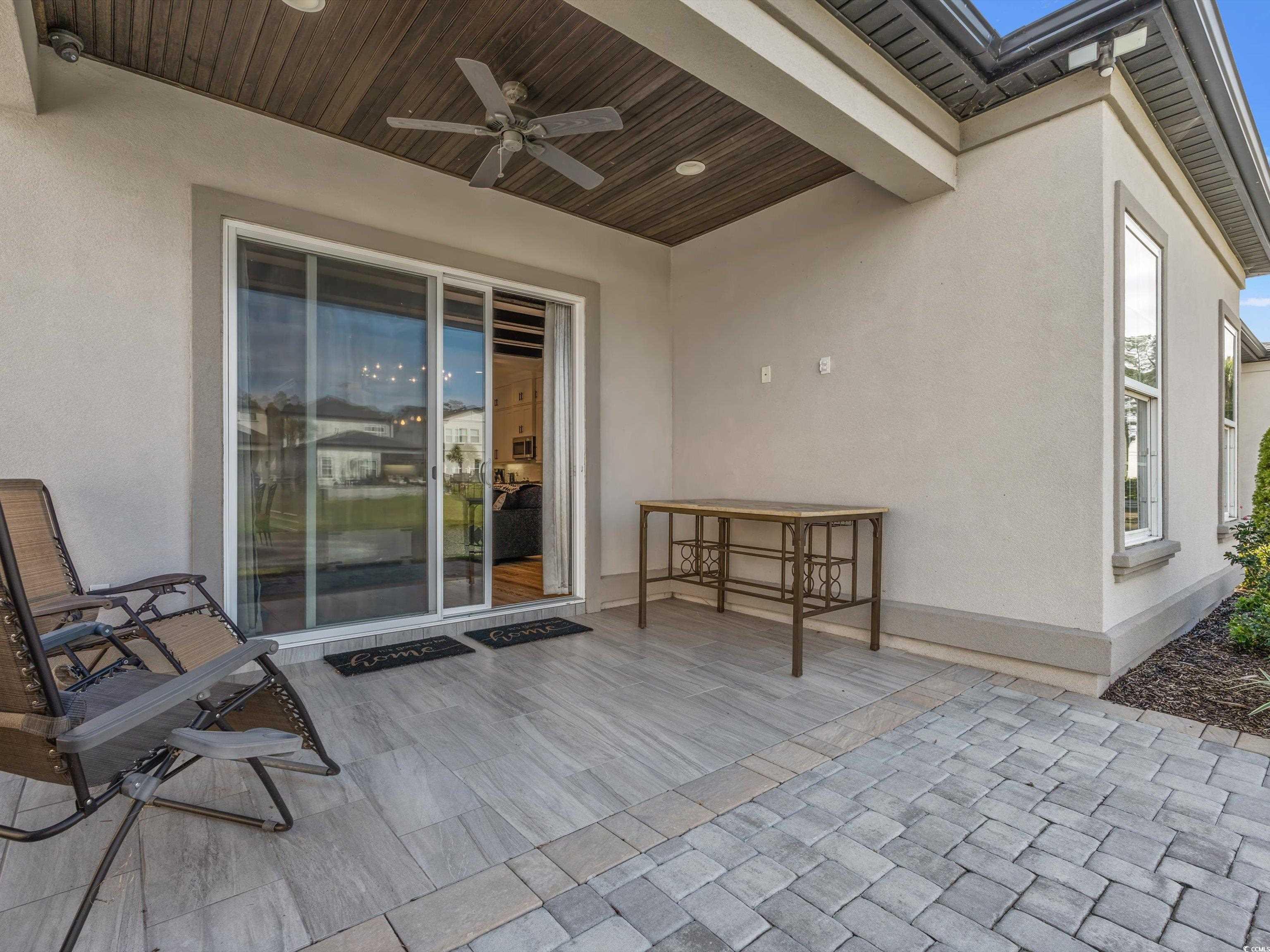 6723 Ocean Breeze Loop Property Photo 31