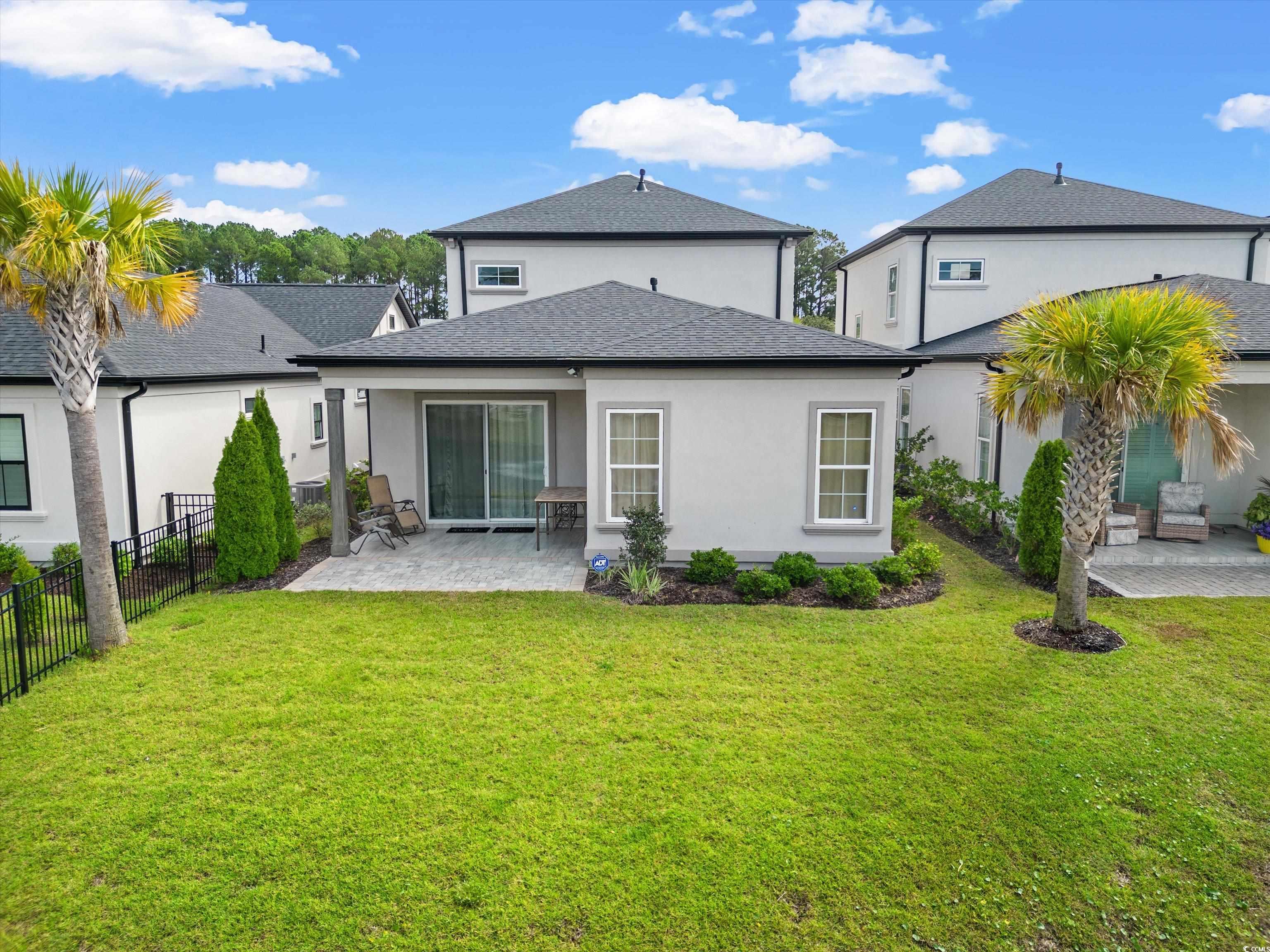 6723 Ocean Breeze Loop Property Photo 33