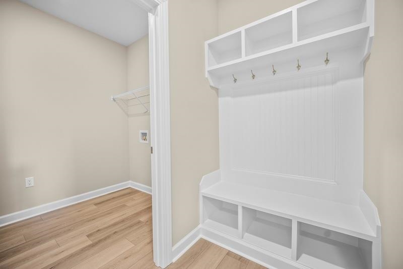 1008 Gold Dew Way Property Photo 11