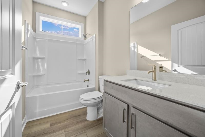 1008 Gold Dew Way Property Photo 15