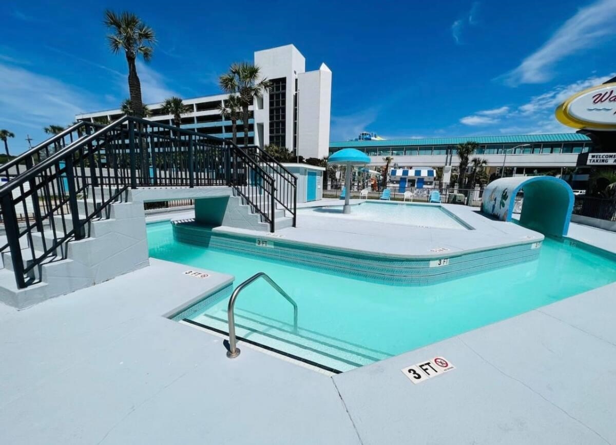 1600 S Ocean Blvd. Property Photo 3