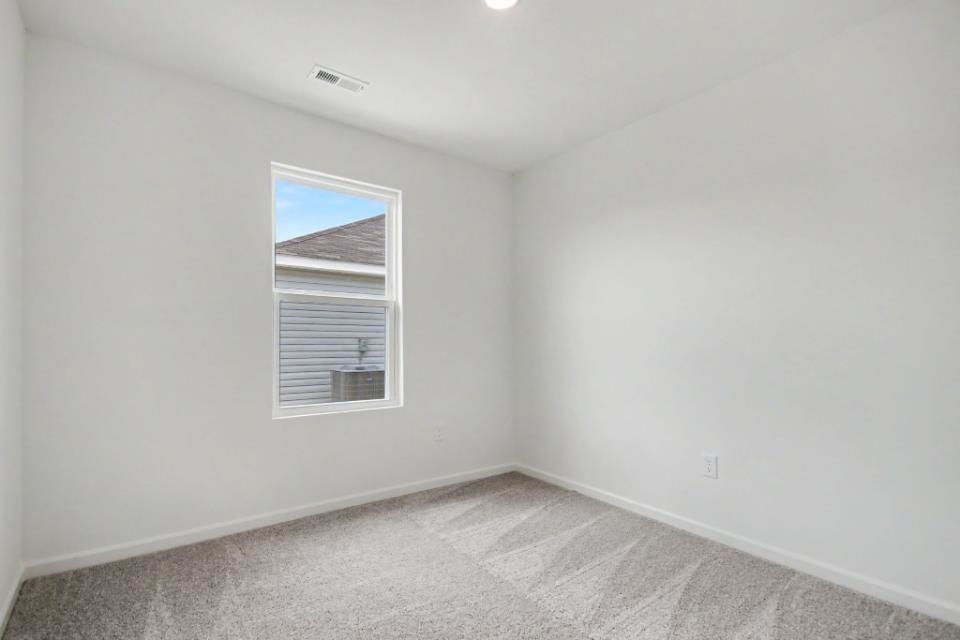 90 Vintage Way Property Photo 3