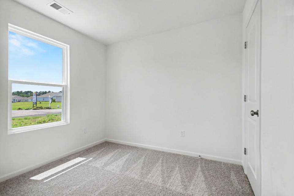 90 Vintage Way Property Photo 4