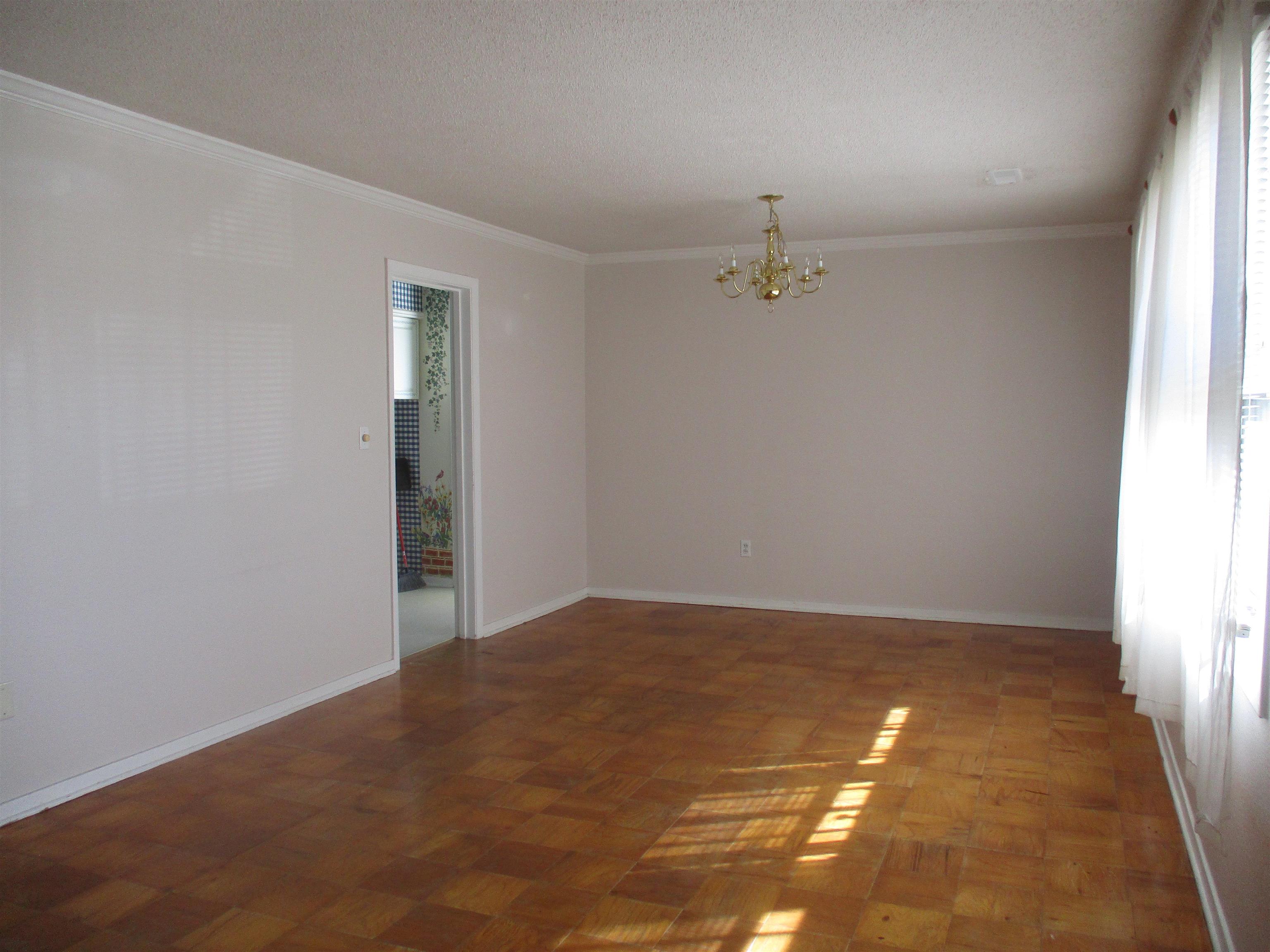 3752 Tea Rose St. Property Photo 6