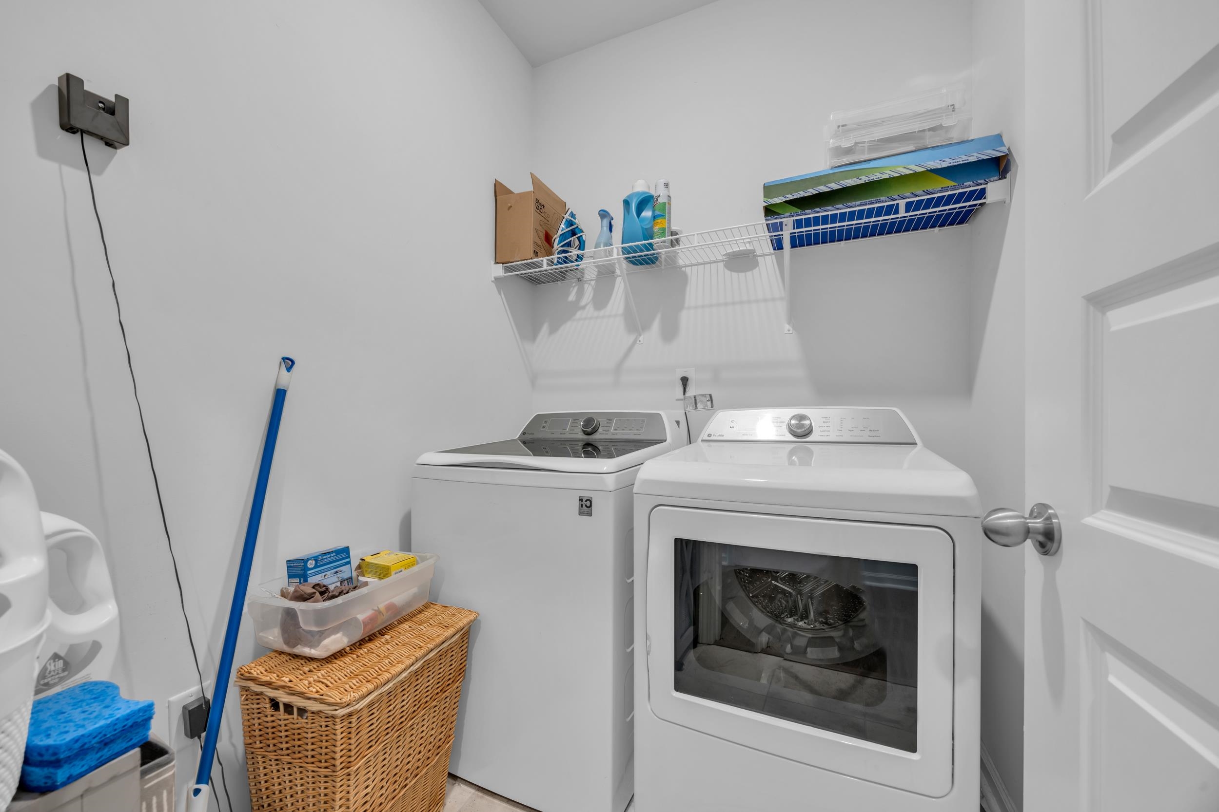 5545 Whitebark Dr. Property Photo 17