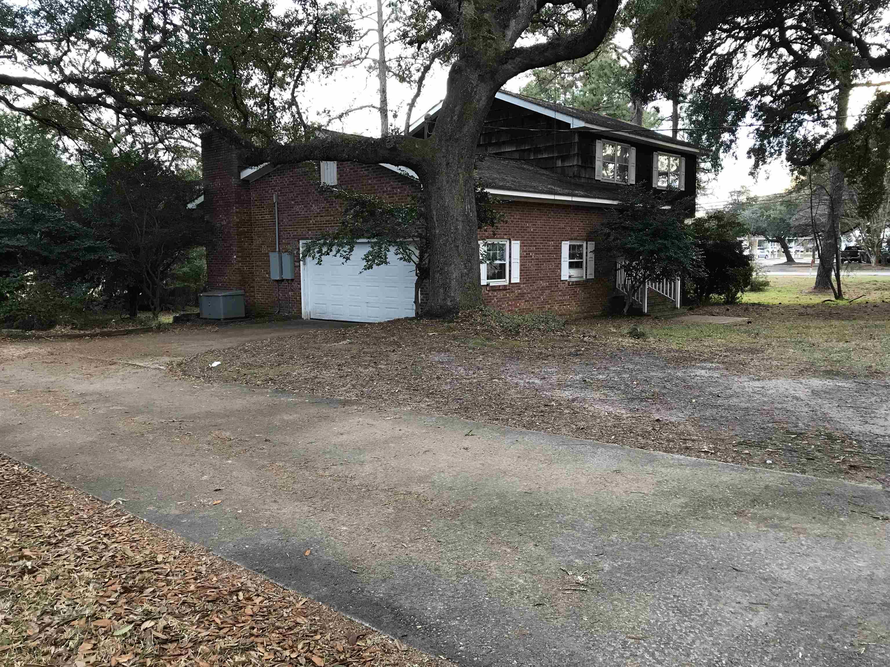 1201 Landgrave St. Property Photo 4