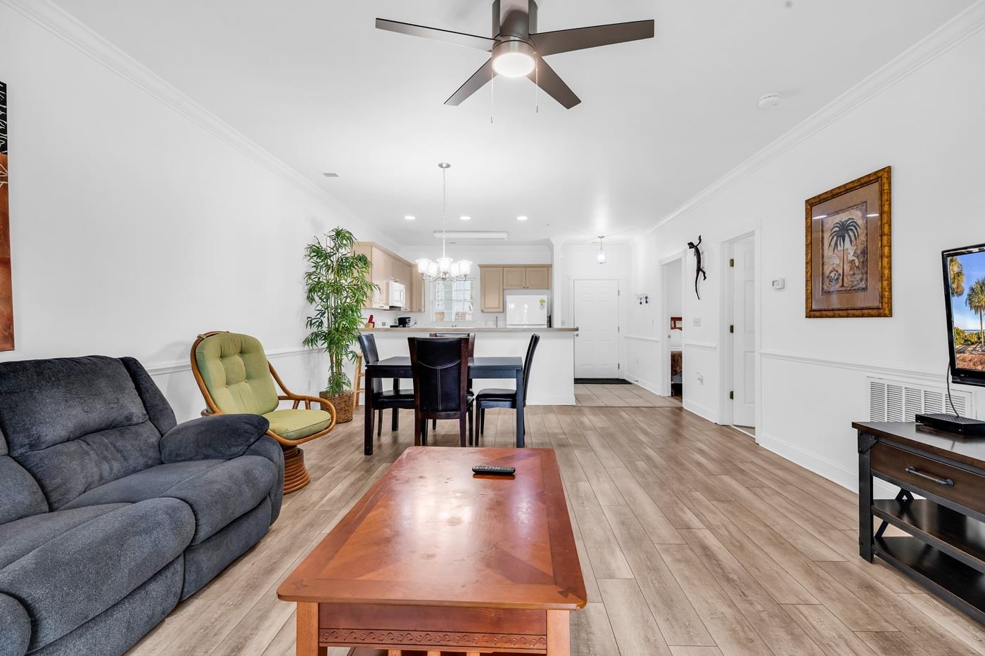 4801 Luster Leaf Circle Property Photo 10