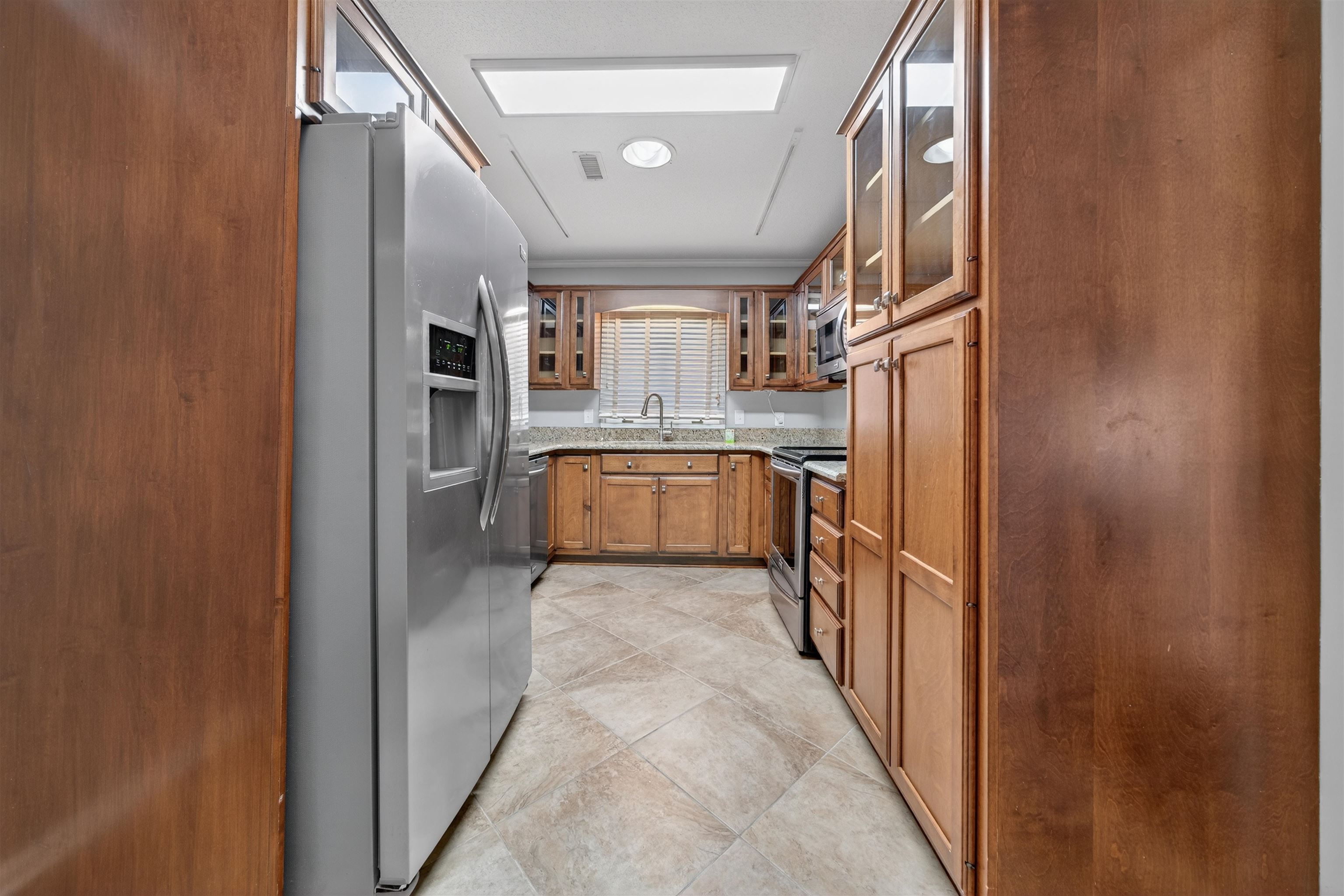 5 San Marks Ct. Property Photo 16