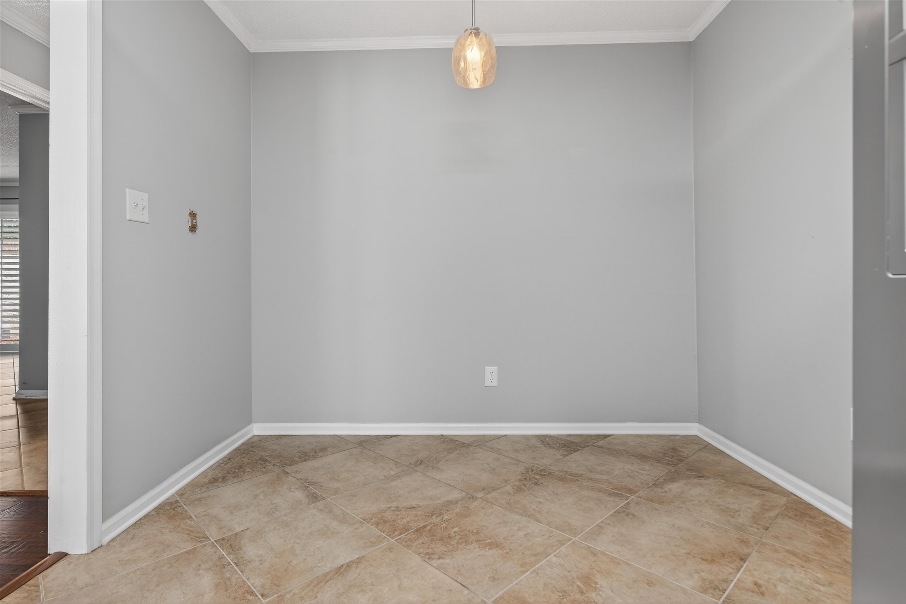 5 San Marks Ct. Property Photo 17