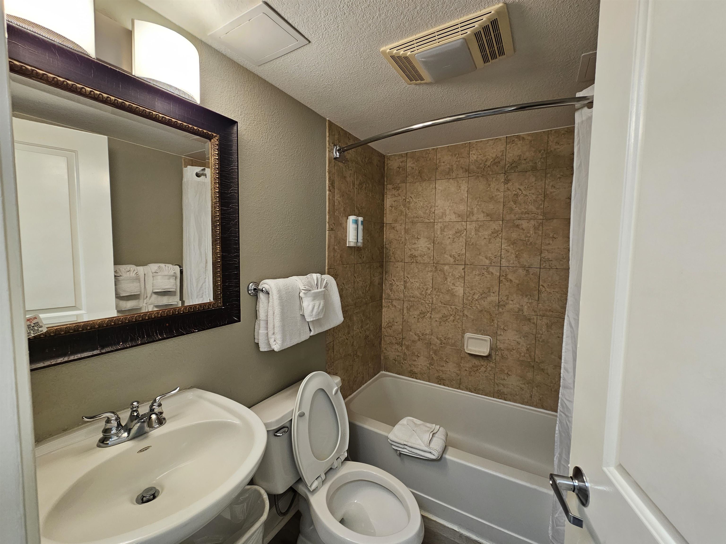5300 N Ocean Blvd. Property Photo 5