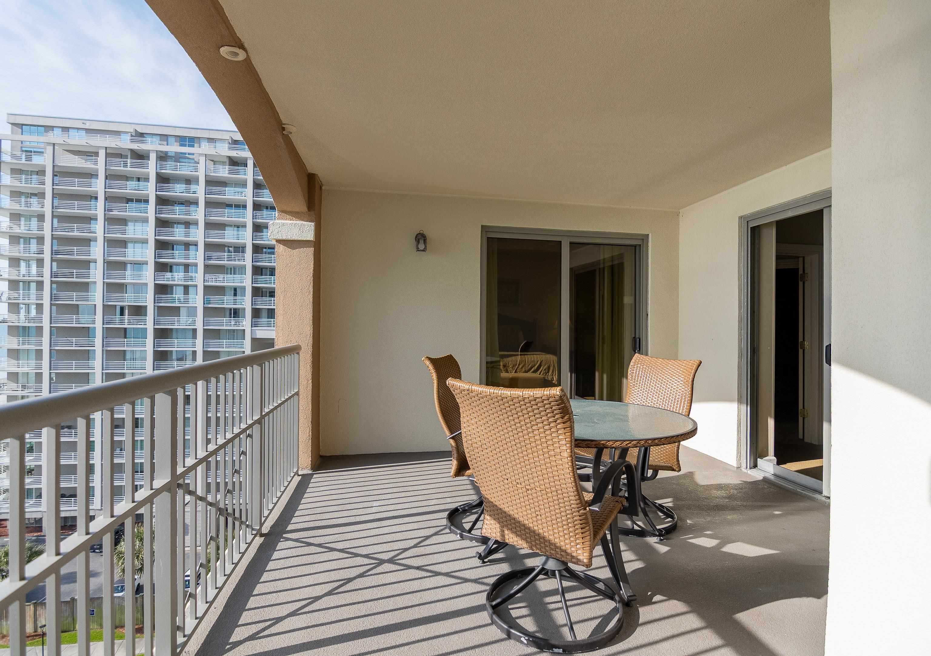 9994 Beach Club Dr. Property Photo 4