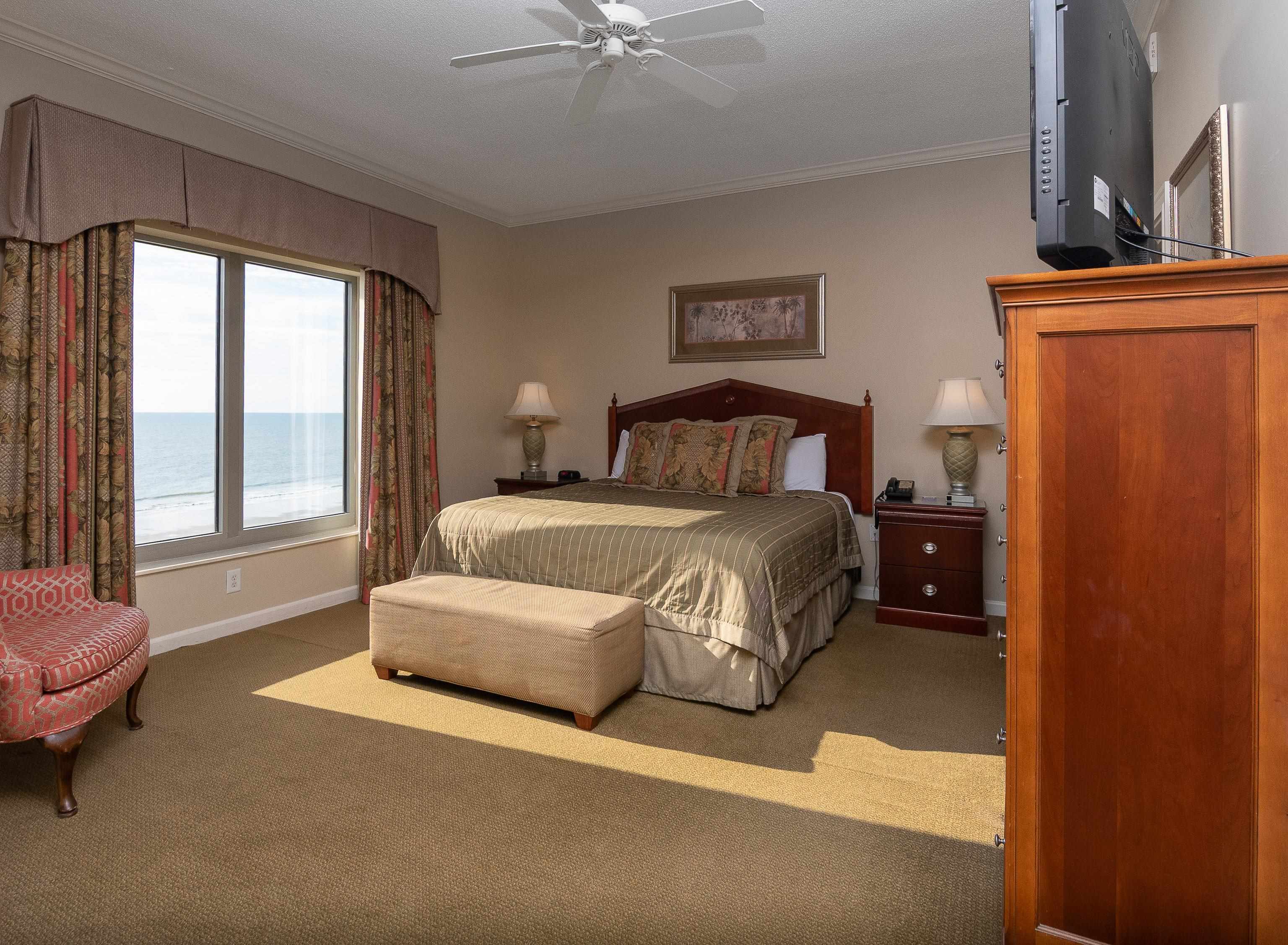9994 Beach Club Dr. Property Photo 22